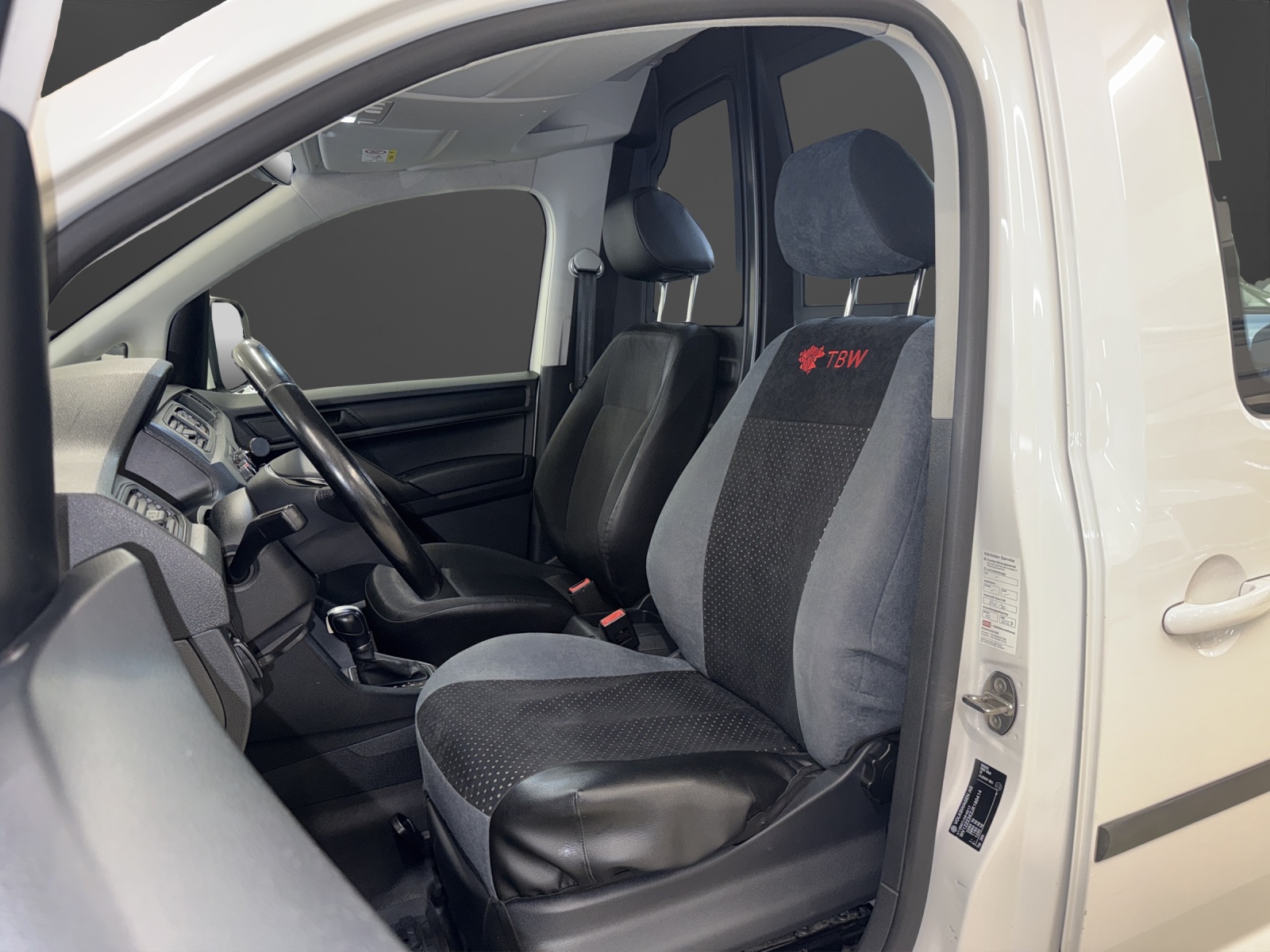 VW Caddy 1.4TGI BlueMotion Technology DSG-image-6