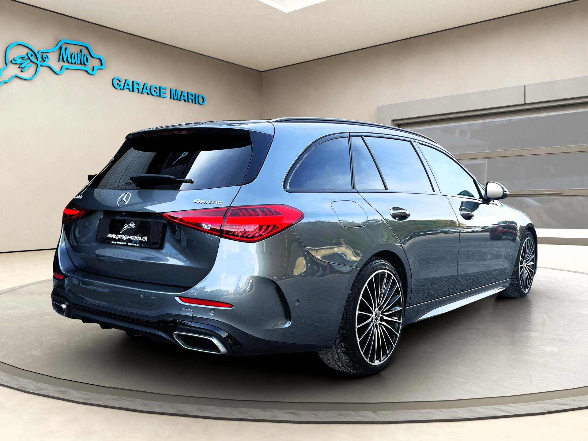 MERCEDES-BENZ C 300 T 4Matic❗FACELIFT AMG Line❗✅CH-Fahrzeug aus 1. Hand & 8-fach bereift✅-image-4