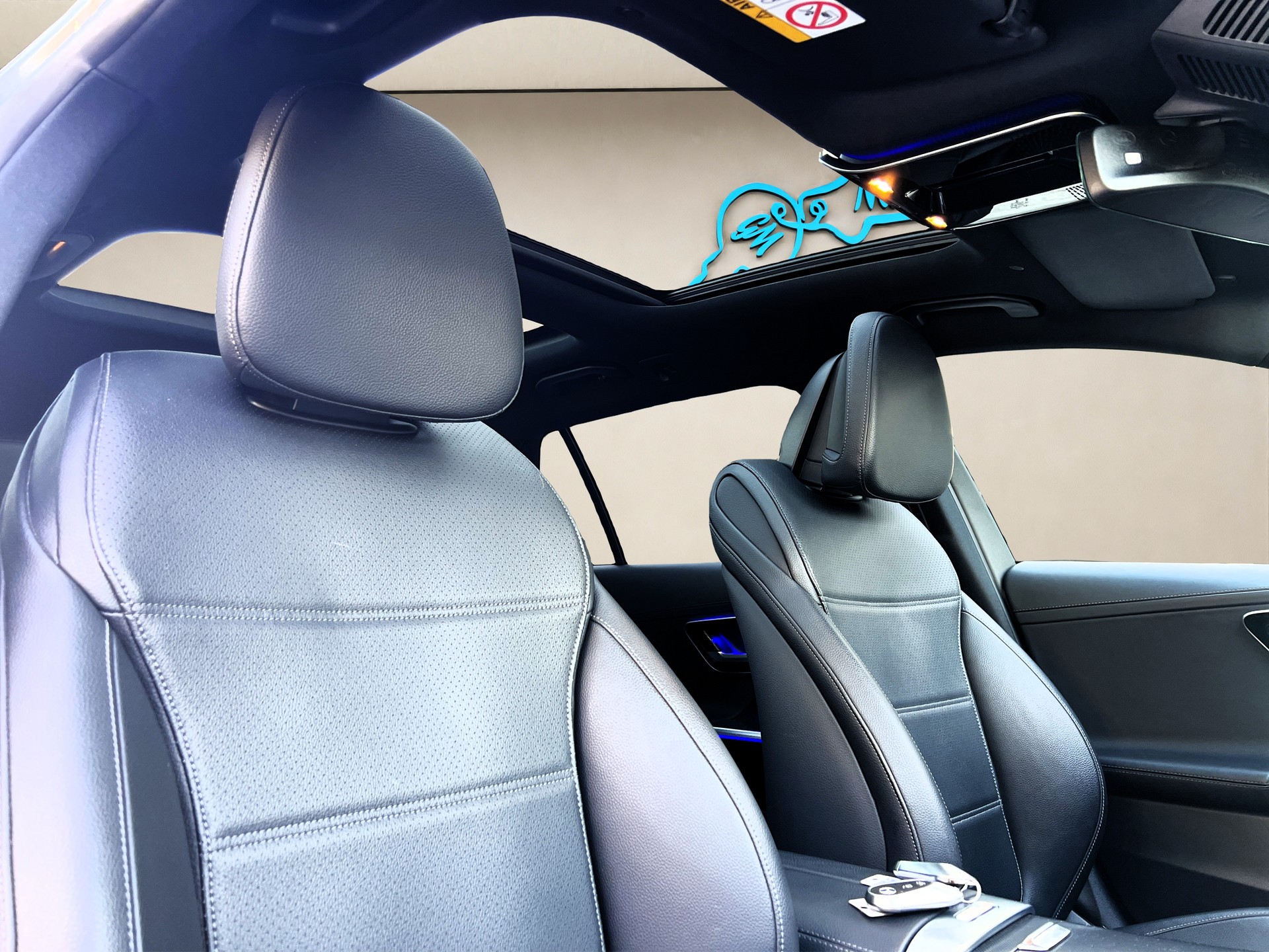 MERCEDES-BENZ C 300 T 4Matic❗FACELIFT AMG Line❗✅CH-Fahrzeug aus 1. Hand & 8-fach bereift✅-image-11