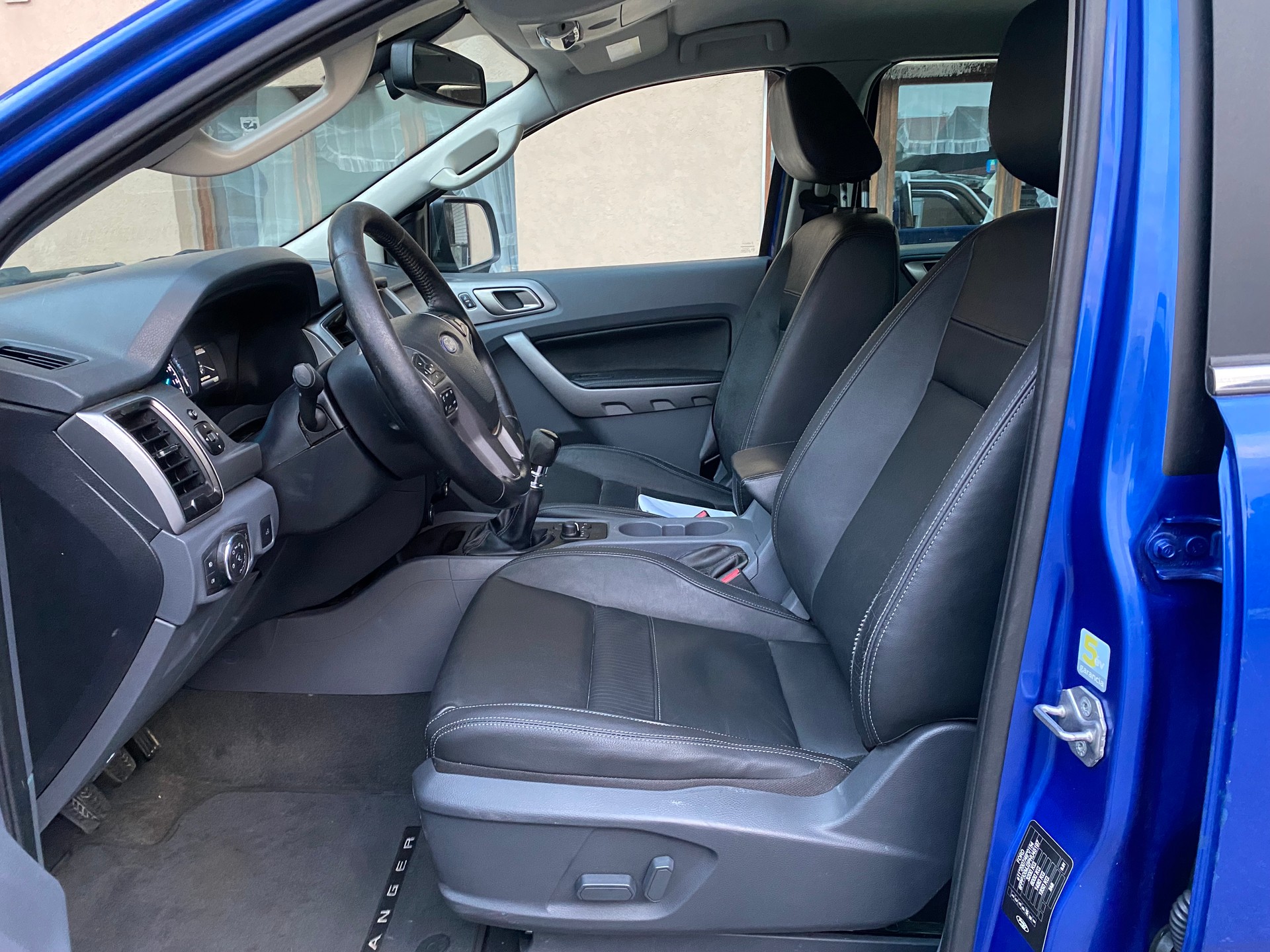 FORD Ranger LTD 2.2 TDCi 4x4-image-2