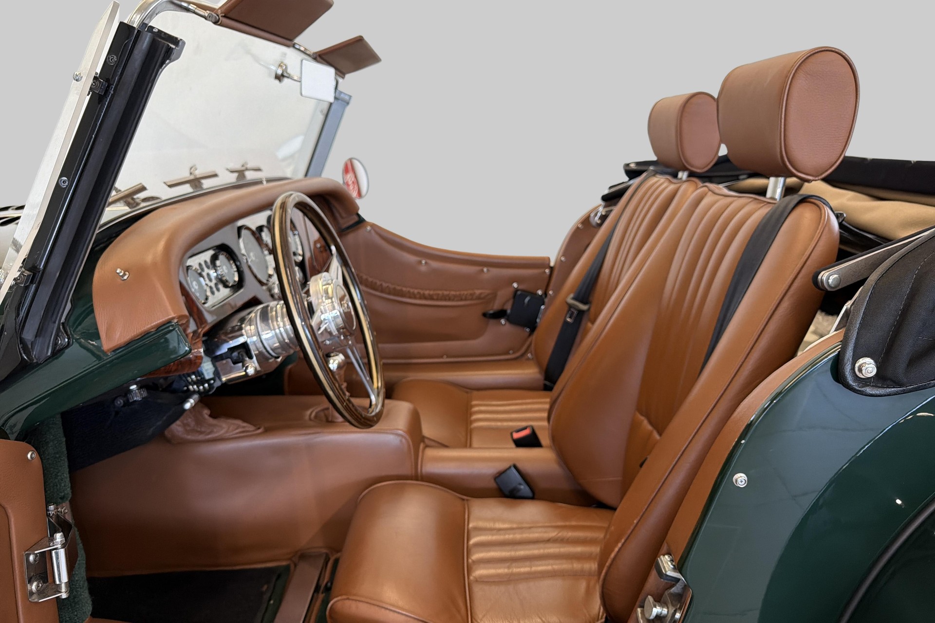 MORGAN Plus 4 2.0 Bespoke *Swiss* Bretish Racing Green-image-7