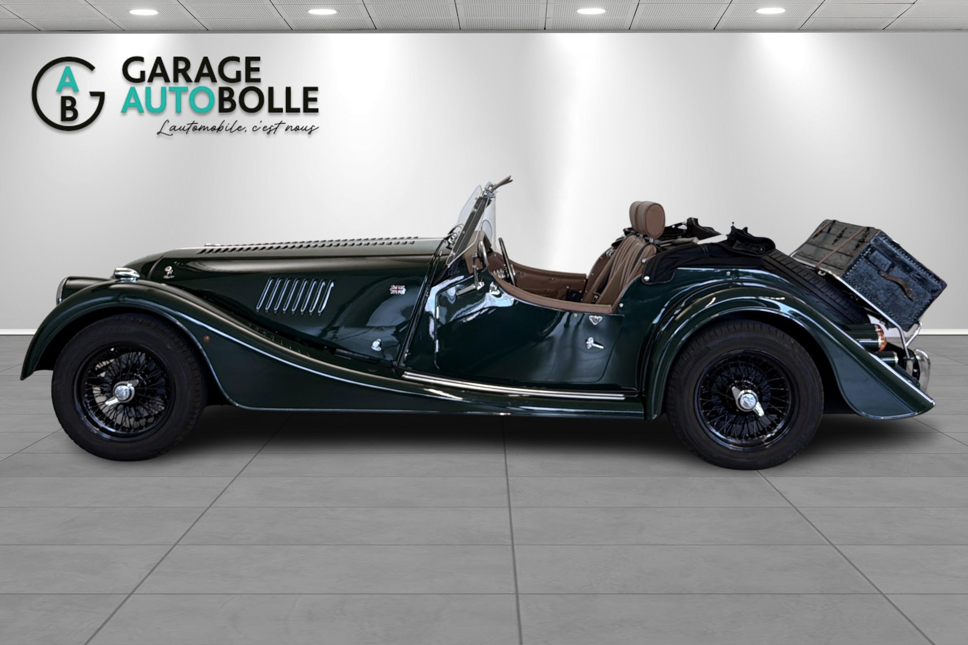 MORGAN Plus 4 2.0 Bespoke *Swiss* Bretish Racing Green-image-6