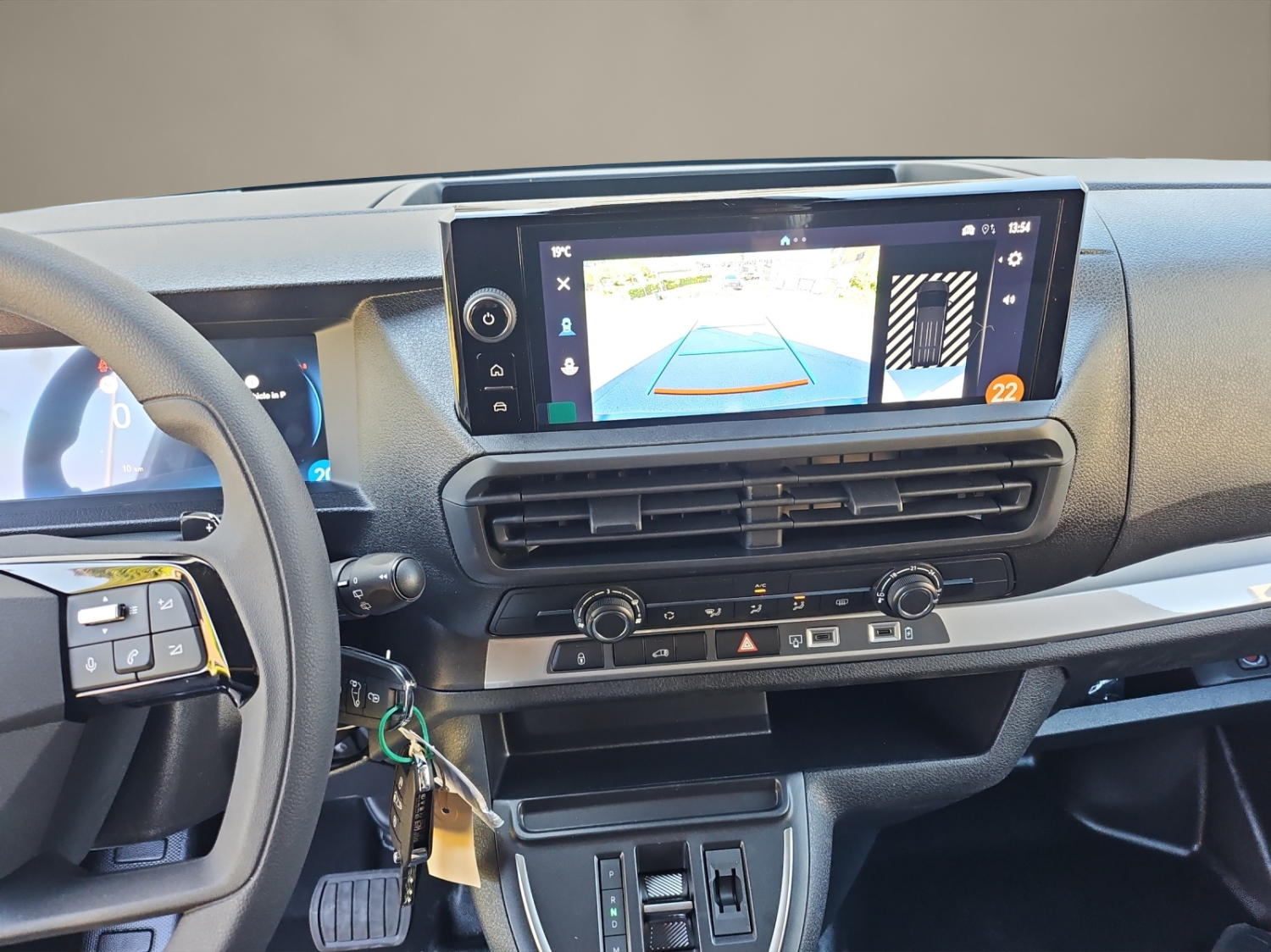 TOYOTA PROACE Van L1 2.0 D Advanced-image-12