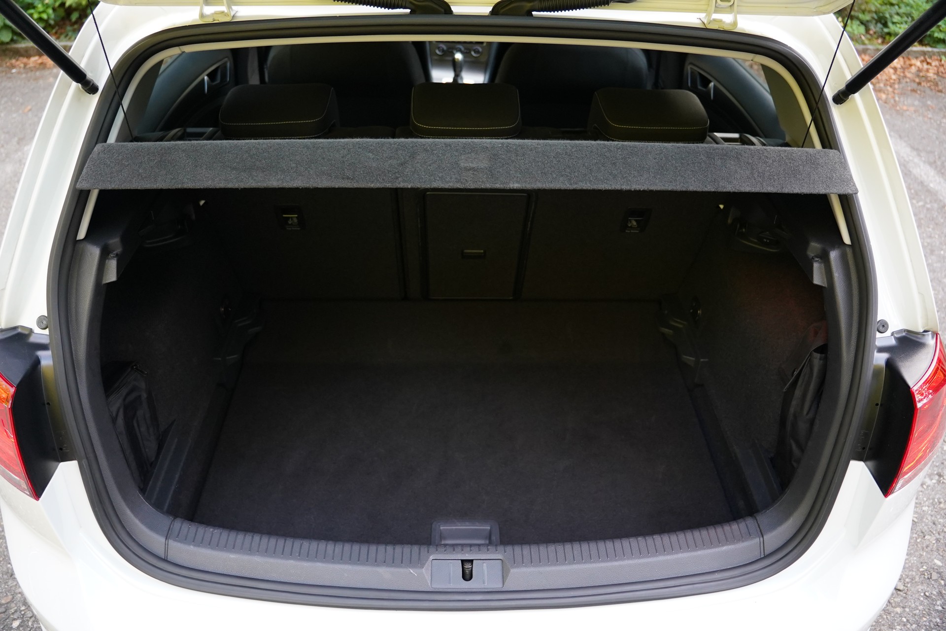 VW Golf 1.4 TSI Lounge DSG-image-31