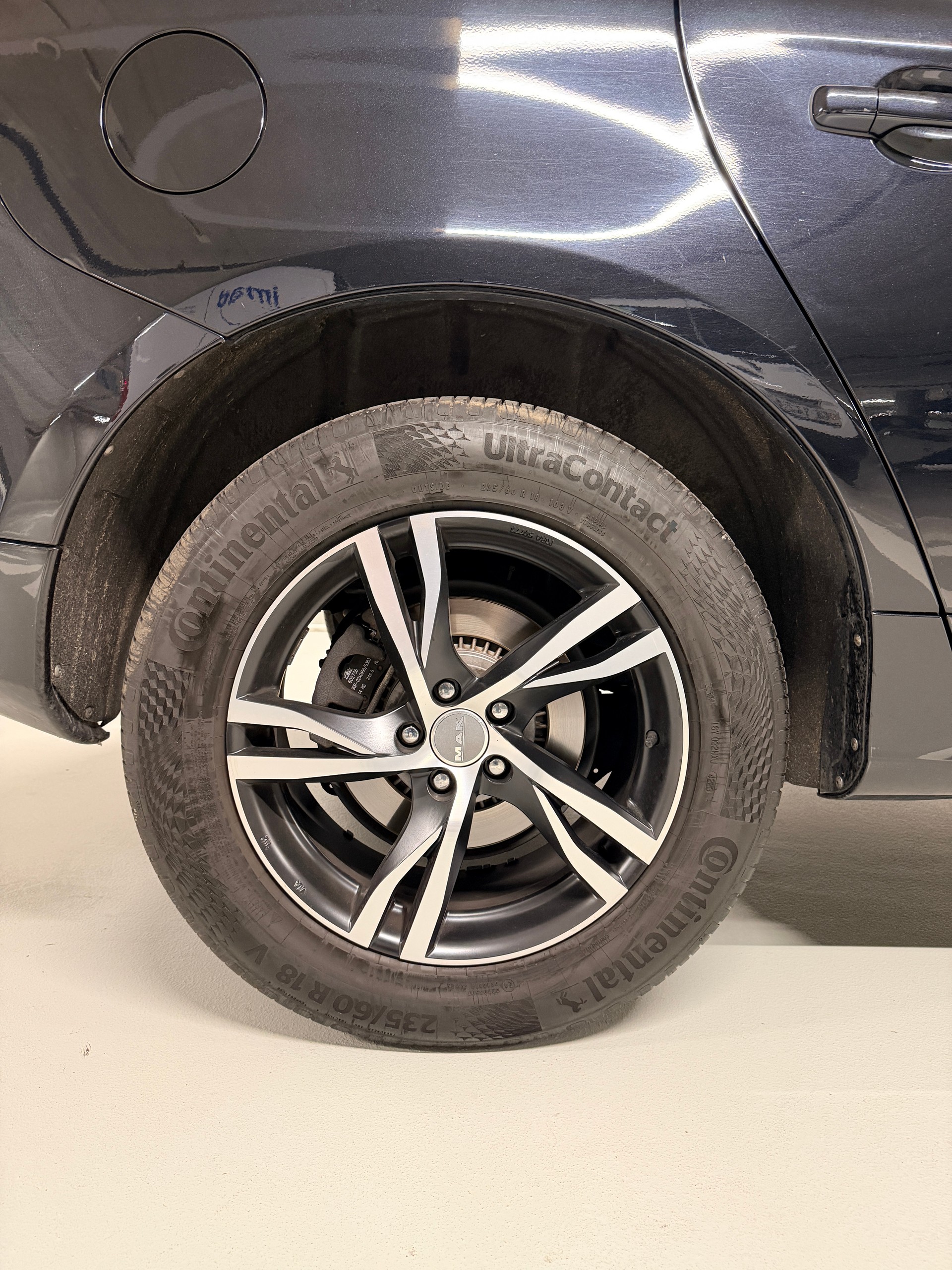 VOLVO XC60 D5 AWD Summum Geartronic-image-28