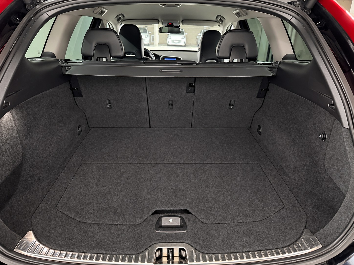VOLVO XC60 D5 AWD Summum Geartronic-image-18