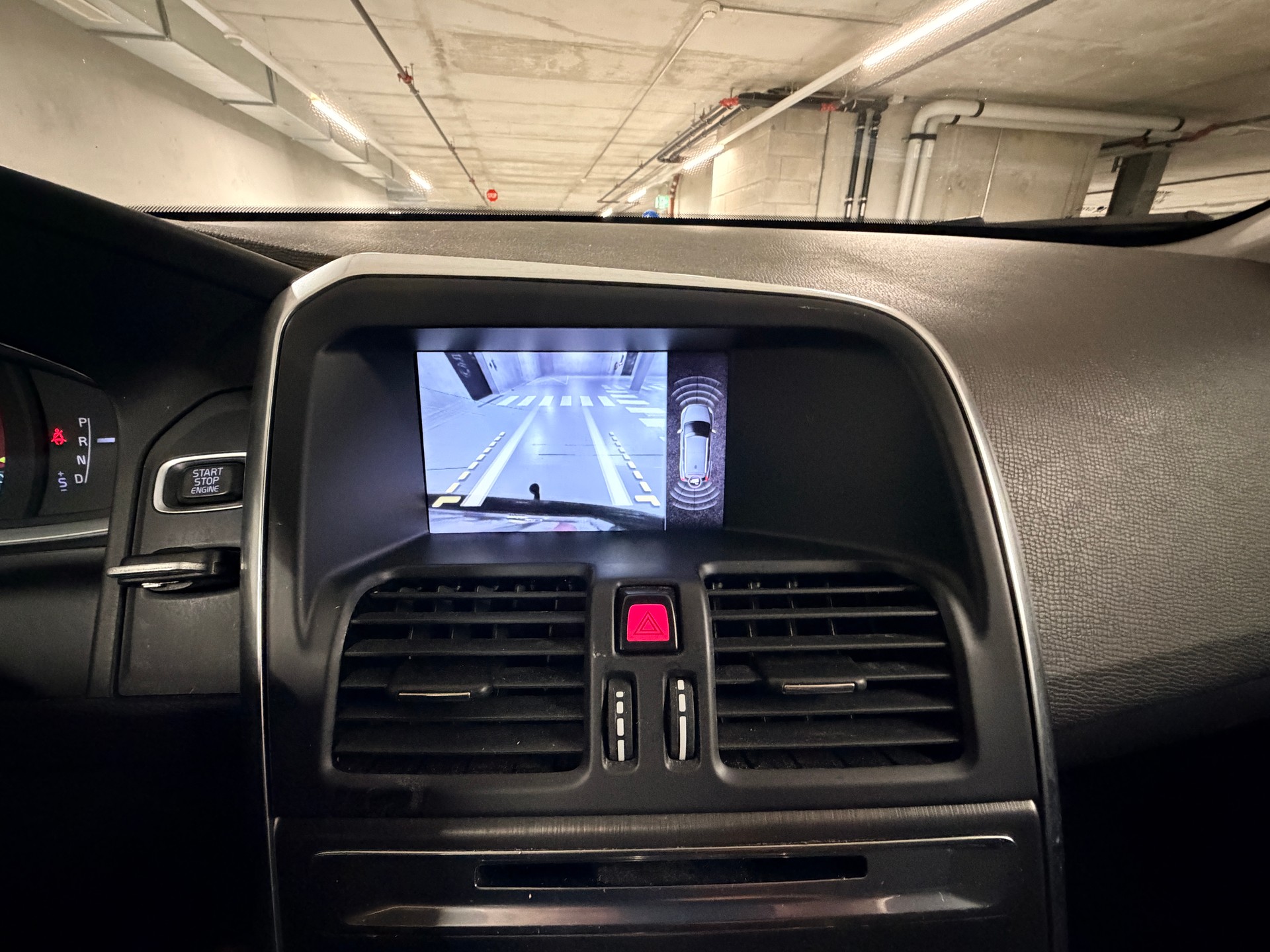 VOLVO XC60 D5 AWD Summum Geartronic-image-13
