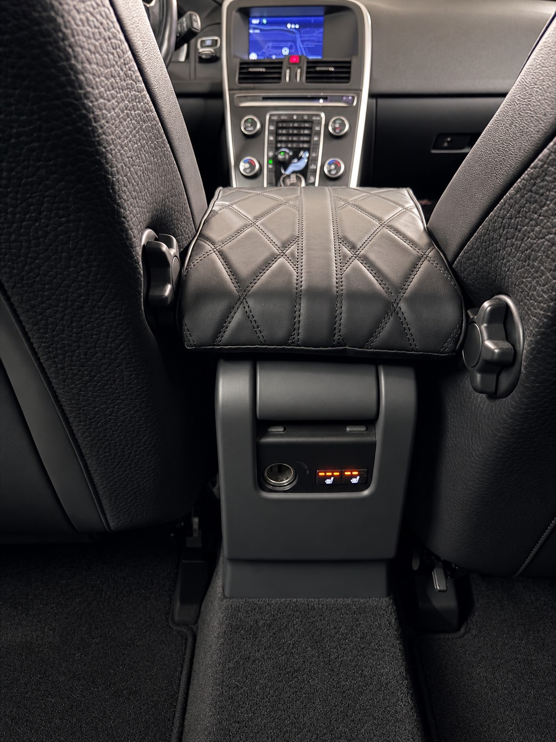 VOLVO XC60 D5 AWD Summum Geartronic-image-17