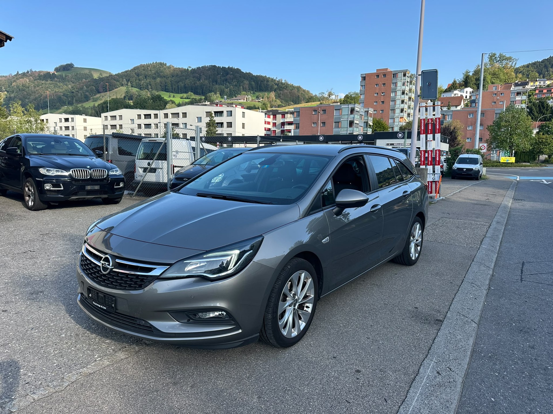 OPEL Astra Sports Tourer 1.4i Turbo Dynamic Automatic-image-0