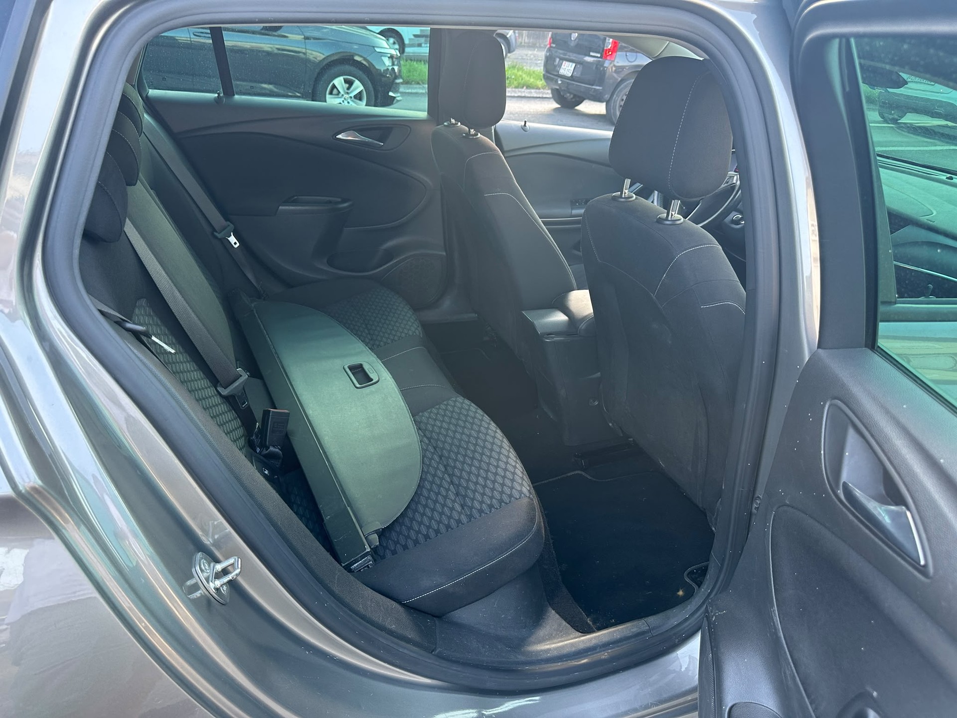 OPEL Astra Sports Tourer 1.4i Turbo Dynamic Automatic-image-10