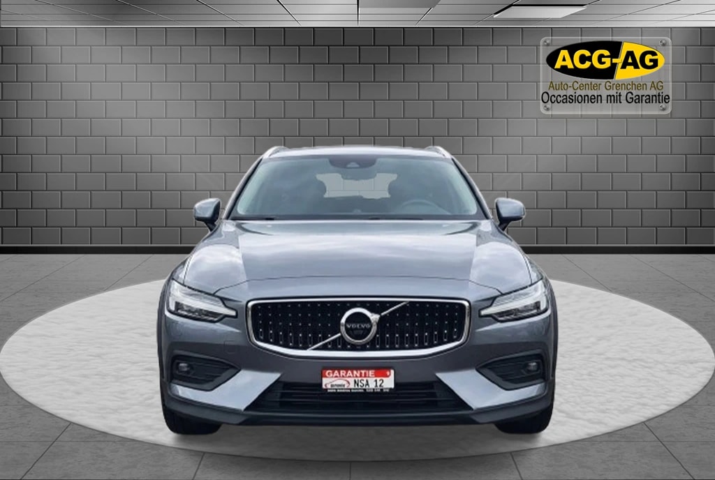 VOLVO V60 Cross Country B4 Diesel Mild Hybrid AWD Geartronic ** Voll-Leder ** Gr-Navi ** RF-Kamera 360° ** Sitzmemory ** Ab MFK **-image-1