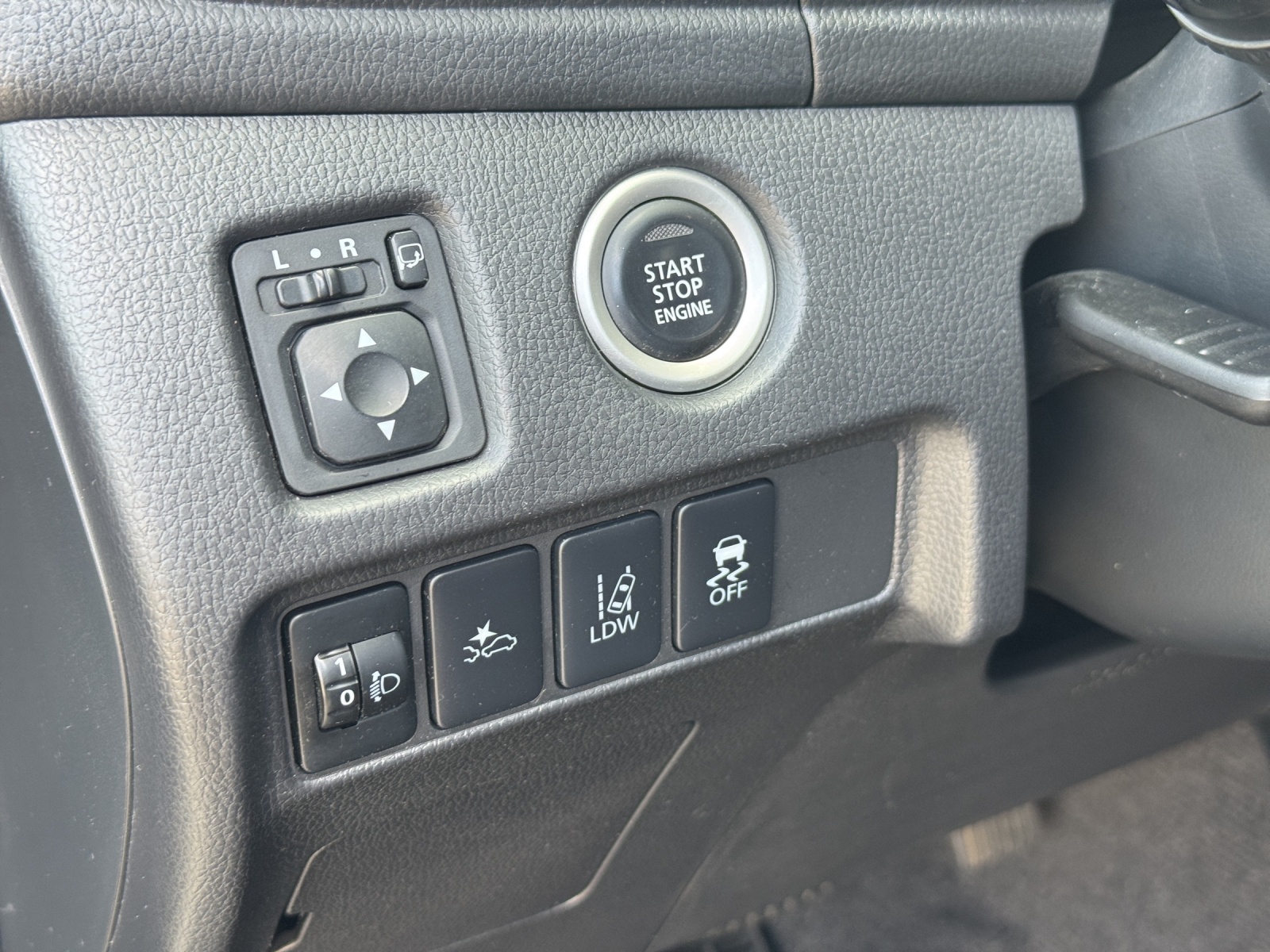 MITSUBISHI L 200 4x4 D-Cab Pick-up 2.2 DID 4x4 Diamond-image-13