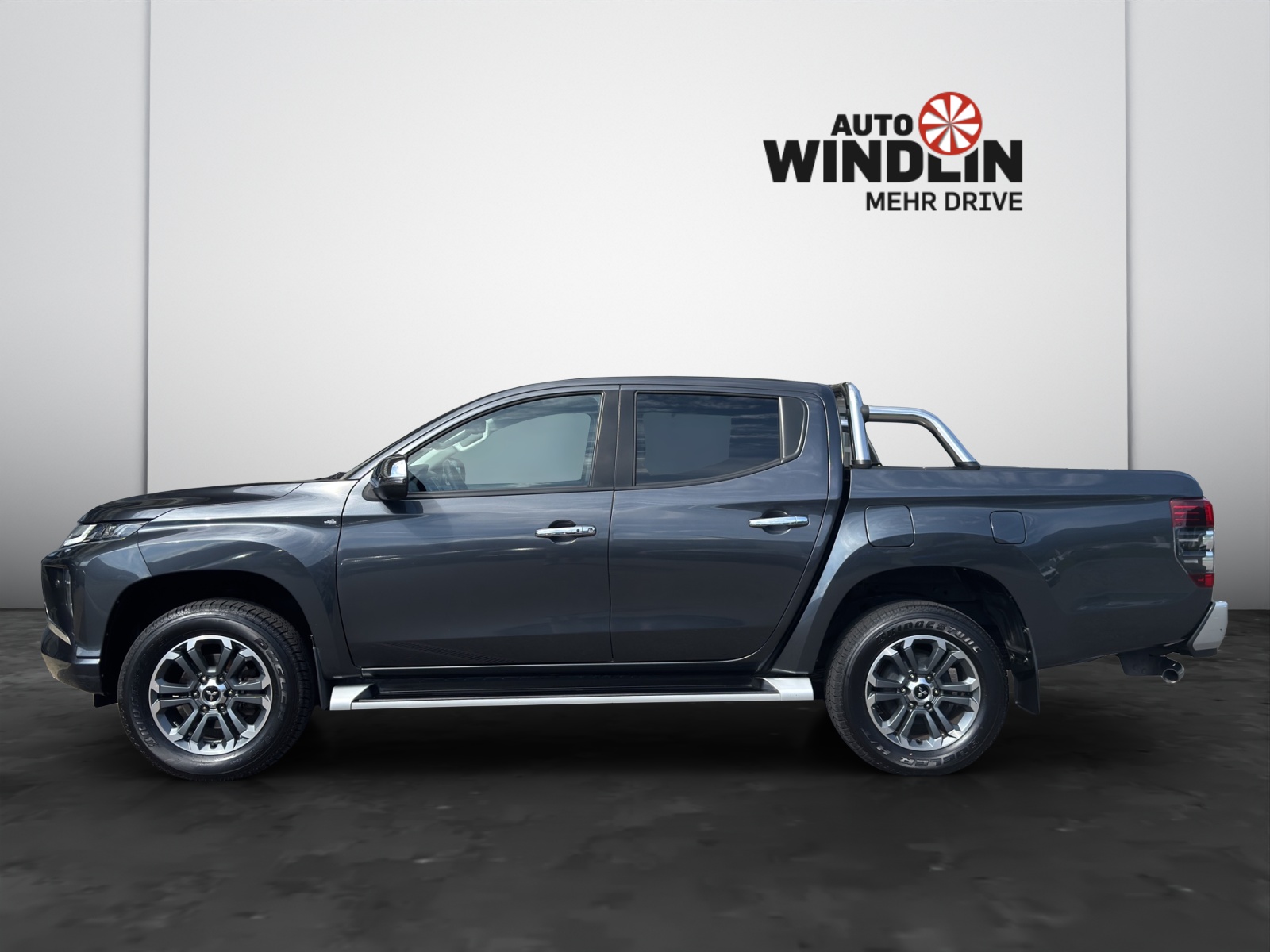 MITSUBISHI L 200 4x4 D-Cab Pick-up 2.2 DID 4x4 Diamond-image-3
