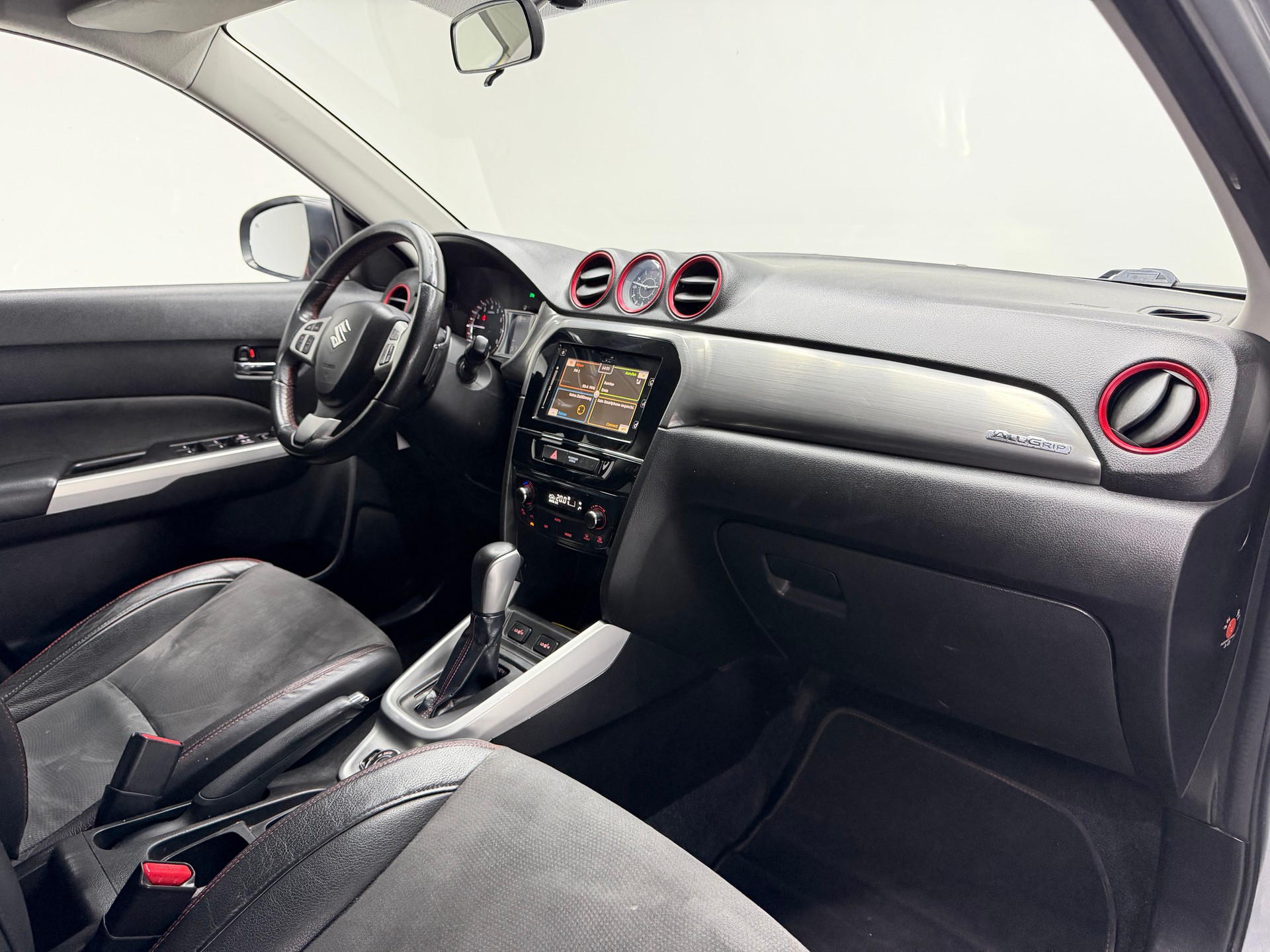 SUZUKI Vitara 1.4 Boosterjet Piz Sulai Top Automatic-image-9