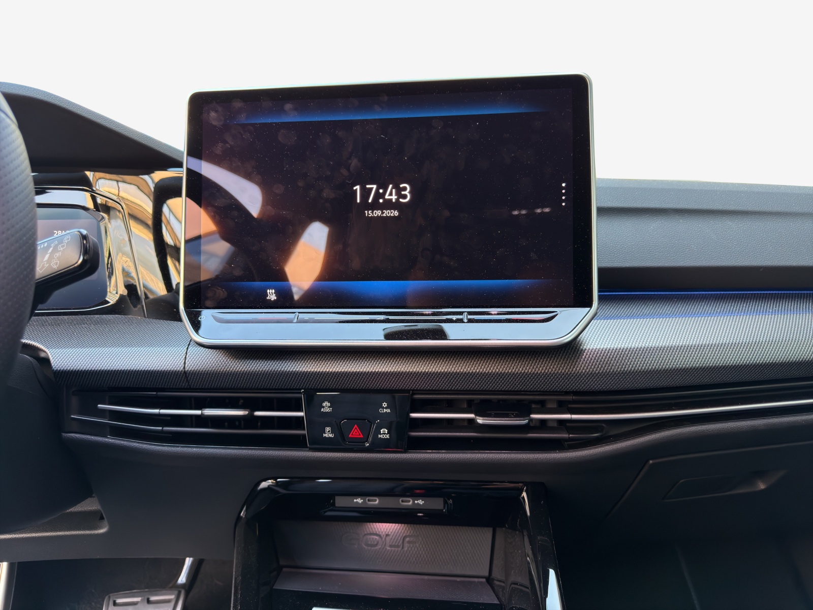VW Golf 1.5 TSI PHEV GTE-image-10