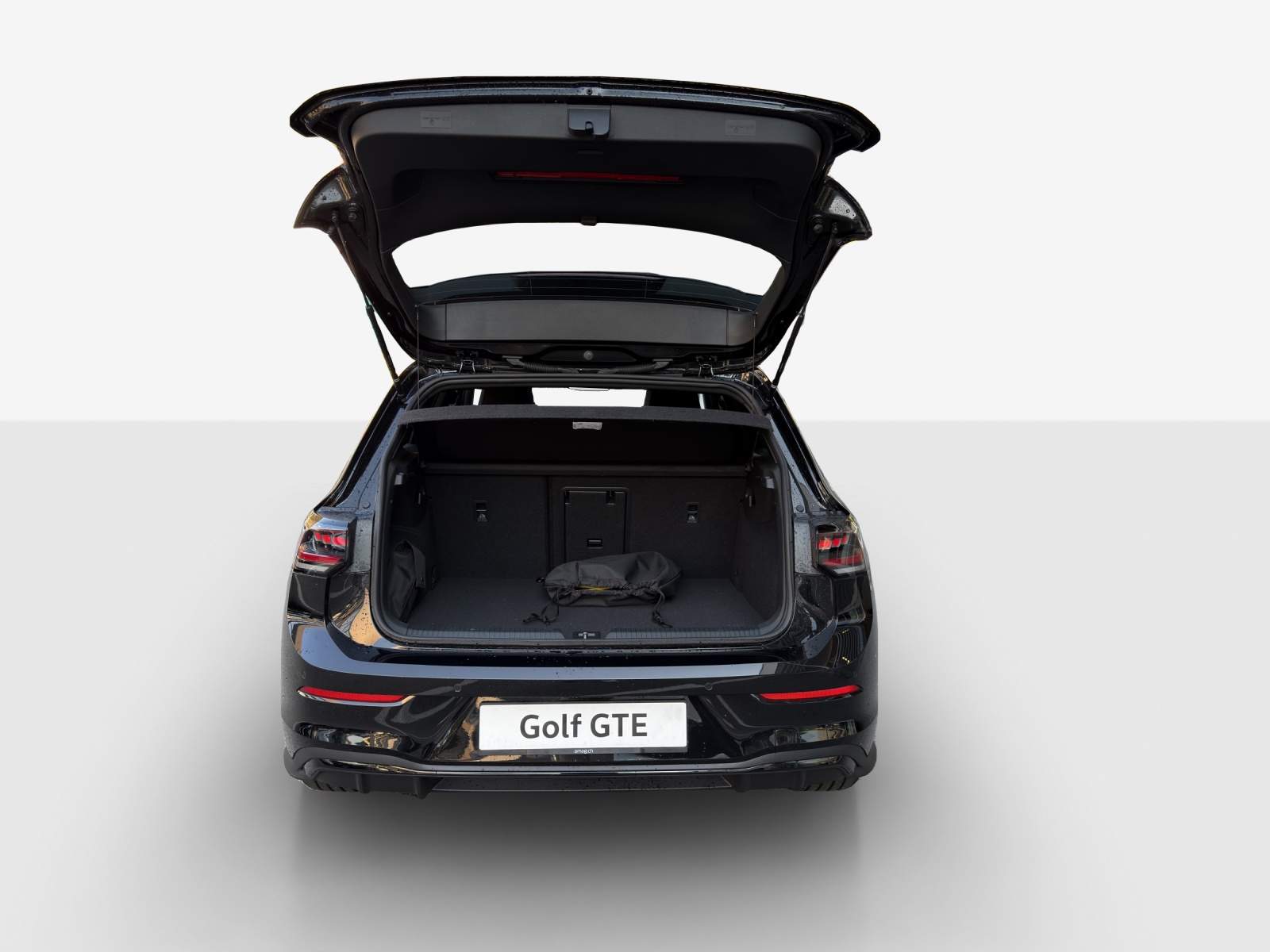 VW Golf 1.5 TSI PHEV GTE-image-12