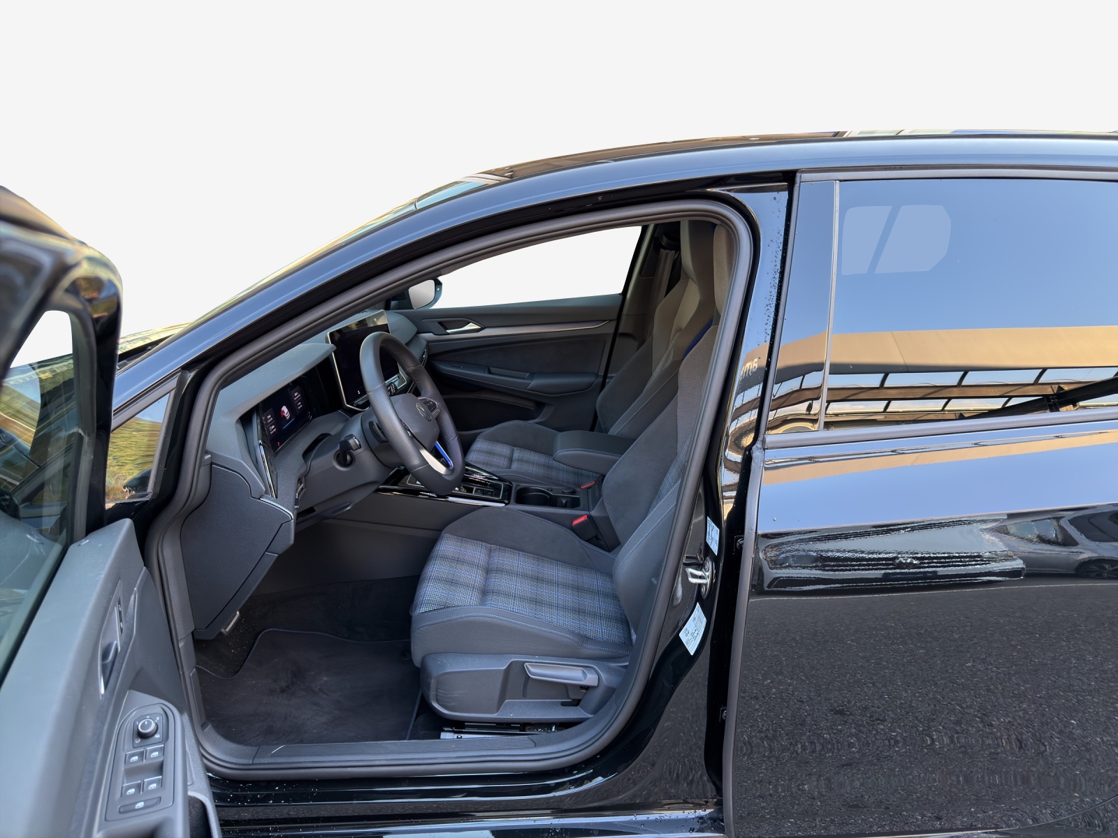 VW Golf 1.5 TSI PHEV GTE-image-7