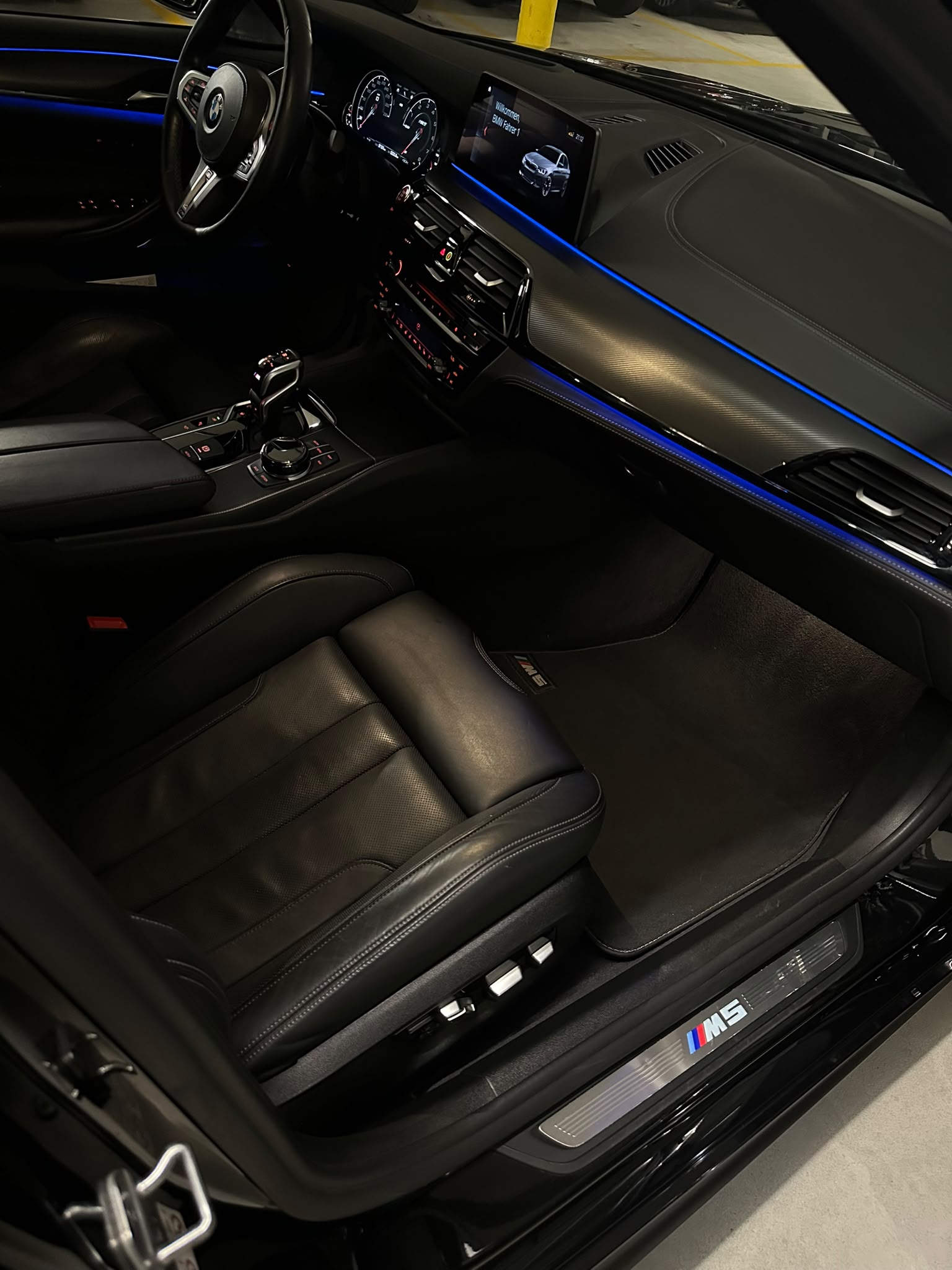 BMW M5 Competition xDrive-image-9