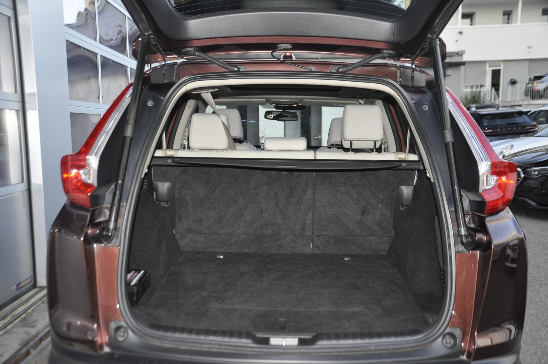 HONDA CR-V 2.0i MMD Hybrid Executive 4WD Automatic I Anhängerkupplung-image-13