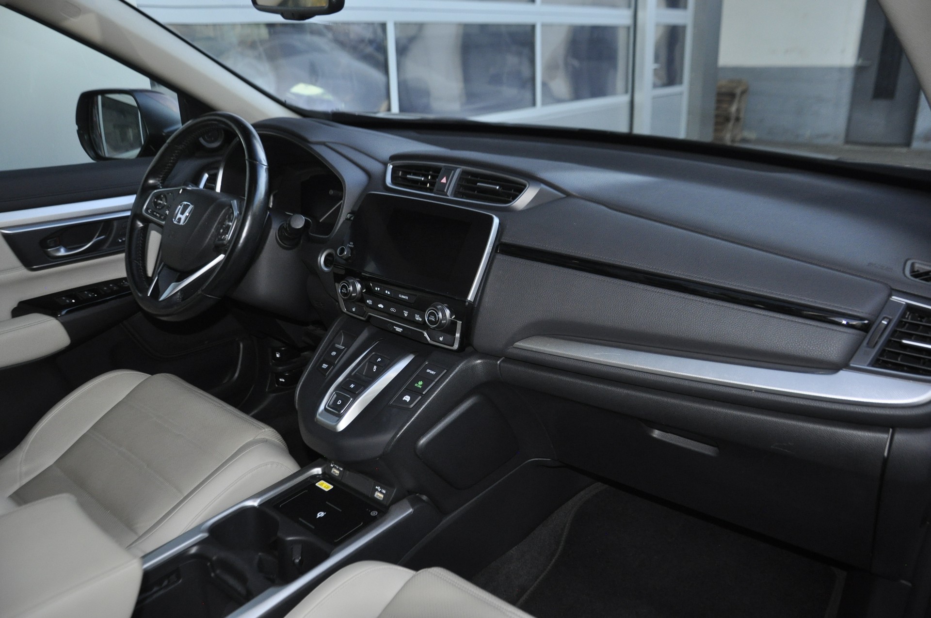 HONDA CR-V 2.0i MMD Hybrid Executive 4WD Automatic I Anhängerkupplung-image-7