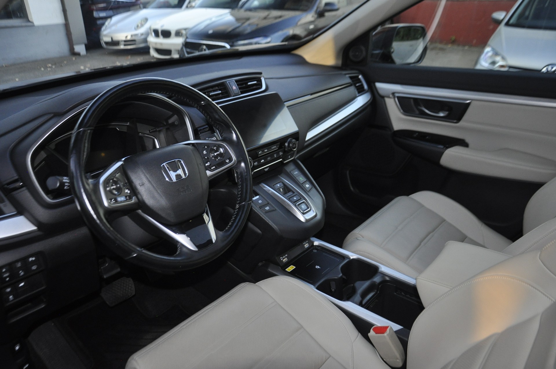 HONDA CR-V 2.0i MMD Hybrid Executive 4WD Automatic I Anhängerkupplung-image-4