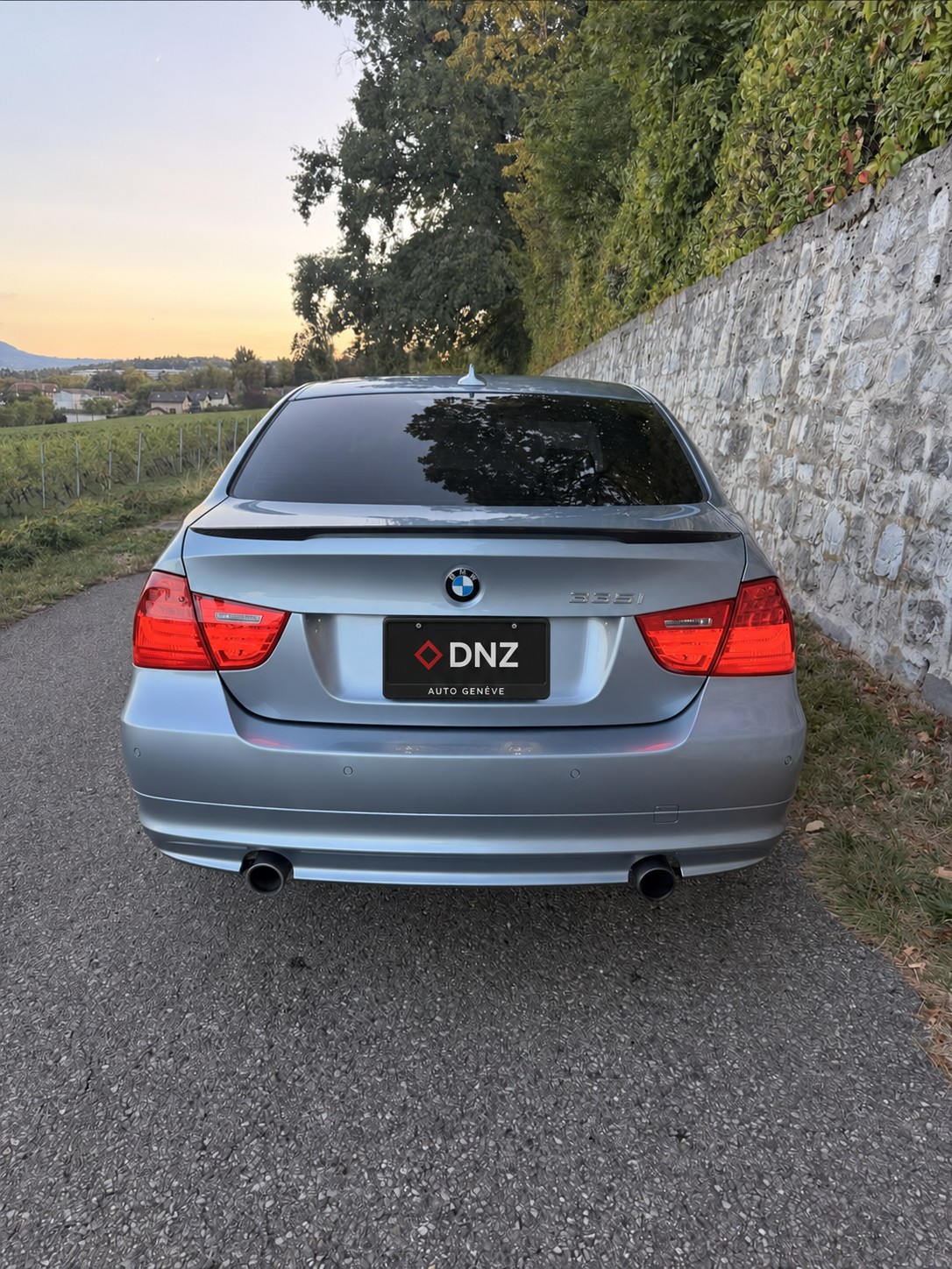 BMW 335i x-Drive Steptronic-image-2