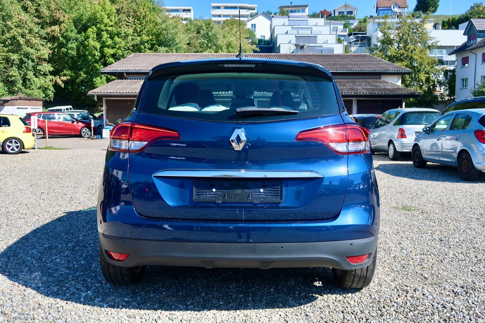 RENAULT Scénic 1.6 dCi Intens EDC-image-4
