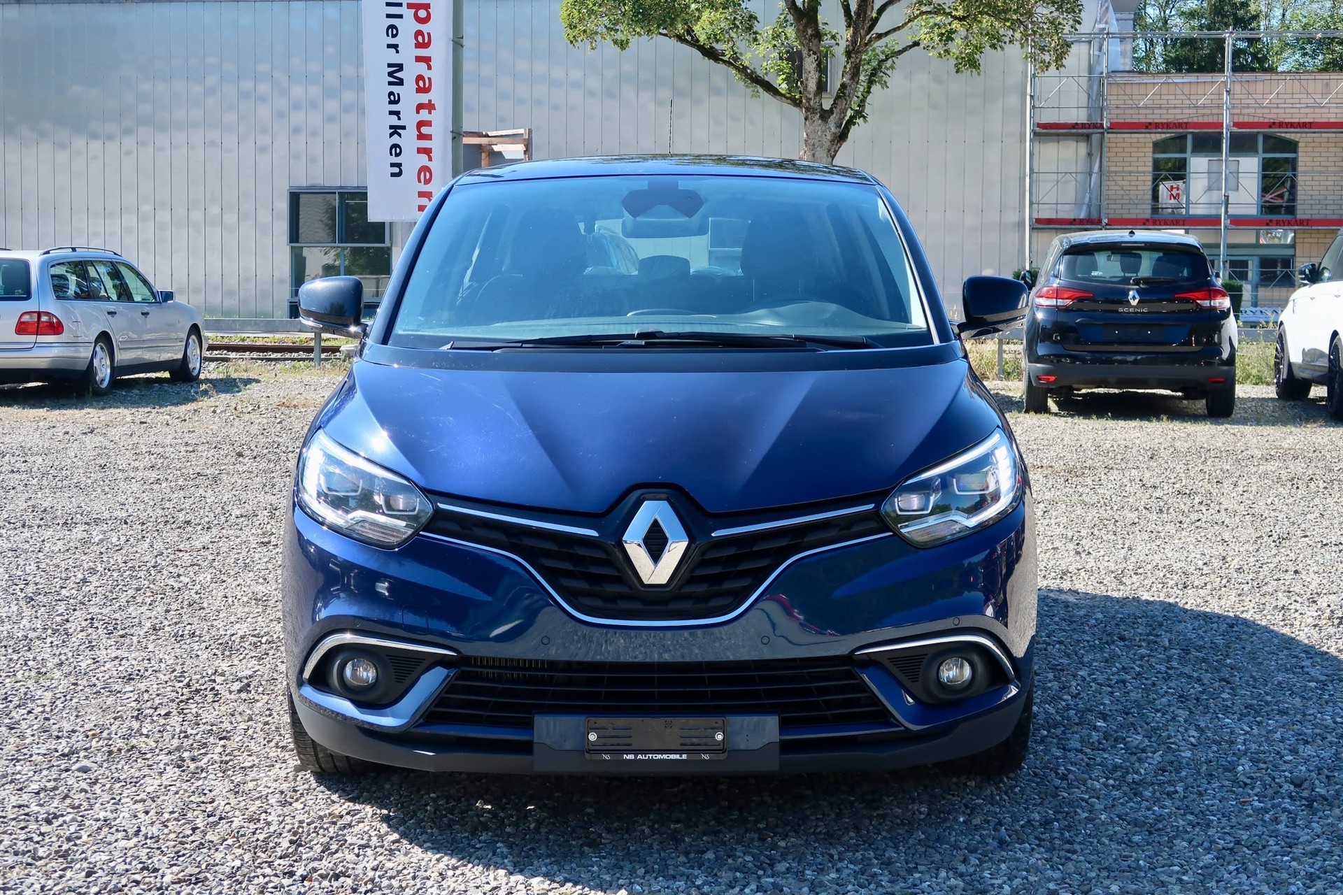 RENAULT Scénic 1.6 dCi Intens EDC-image-1