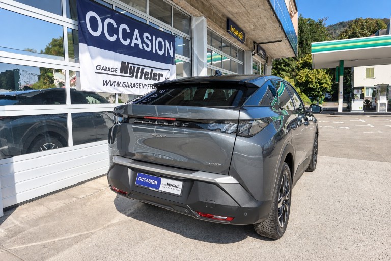 PEUGEOT 3008 1.2 Hybrid GT-image-4
