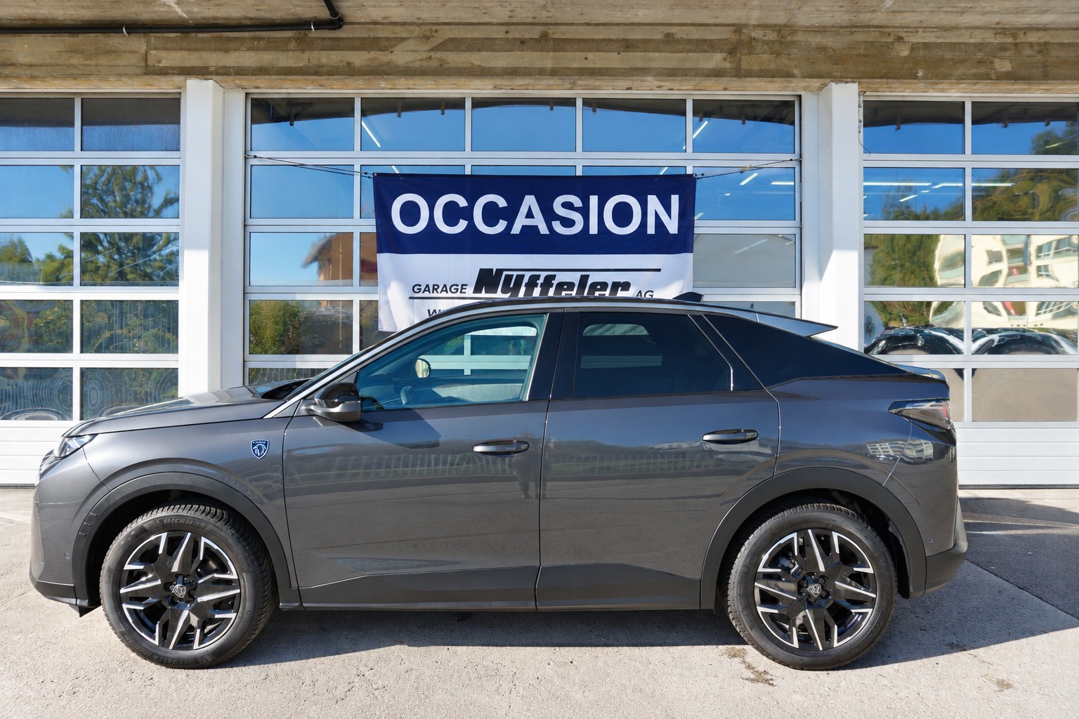 PEUGEOT 3008 1.2 Hybrid GT-image-3