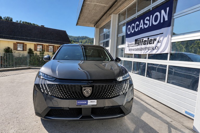 PEUGEOT 3008 1.2 Hybrid GT-image-1