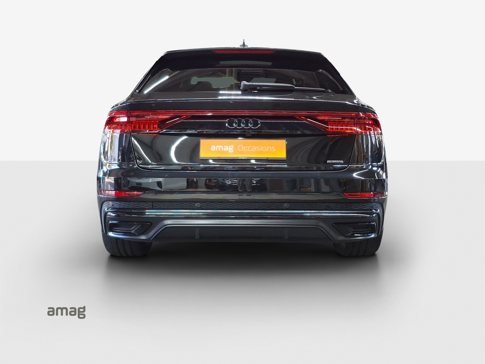 AUDI Q8 55 TFSI quattro tiptronic-image-3