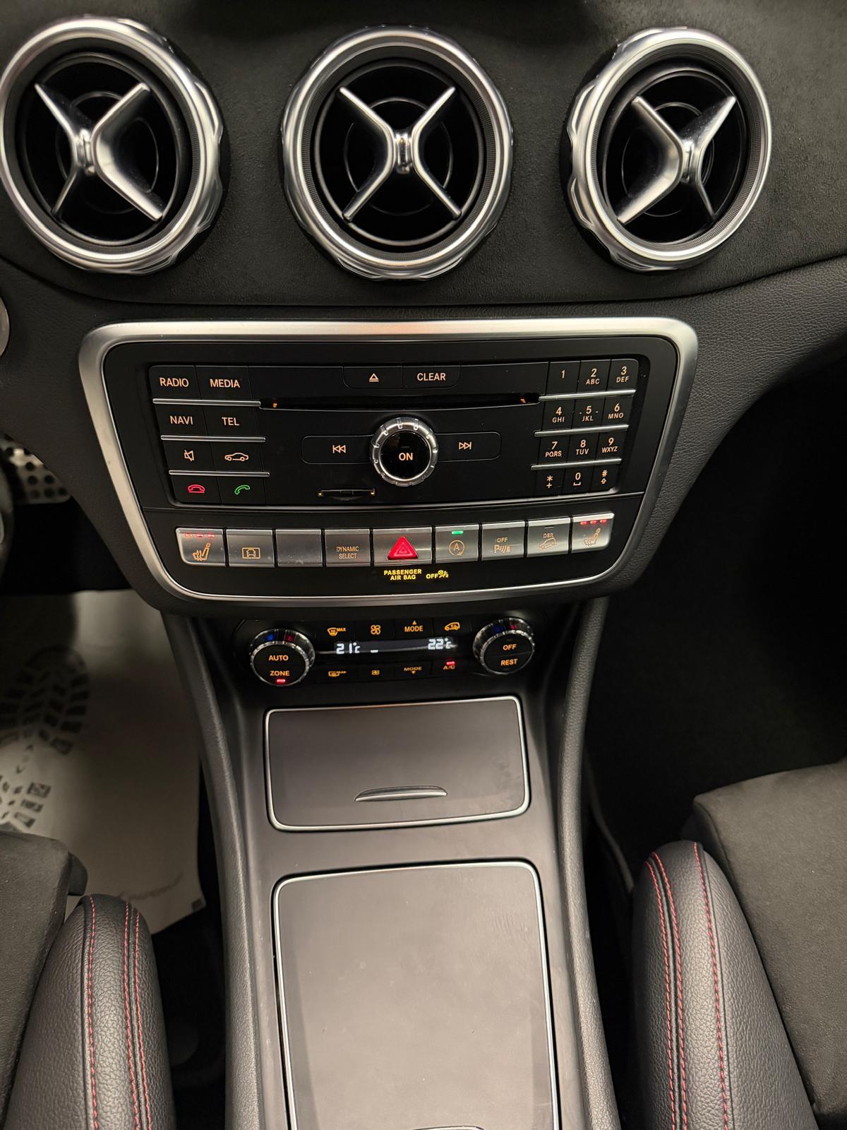 MERCEDES-BENZ GLA 220 AMG Line 4m-image-18