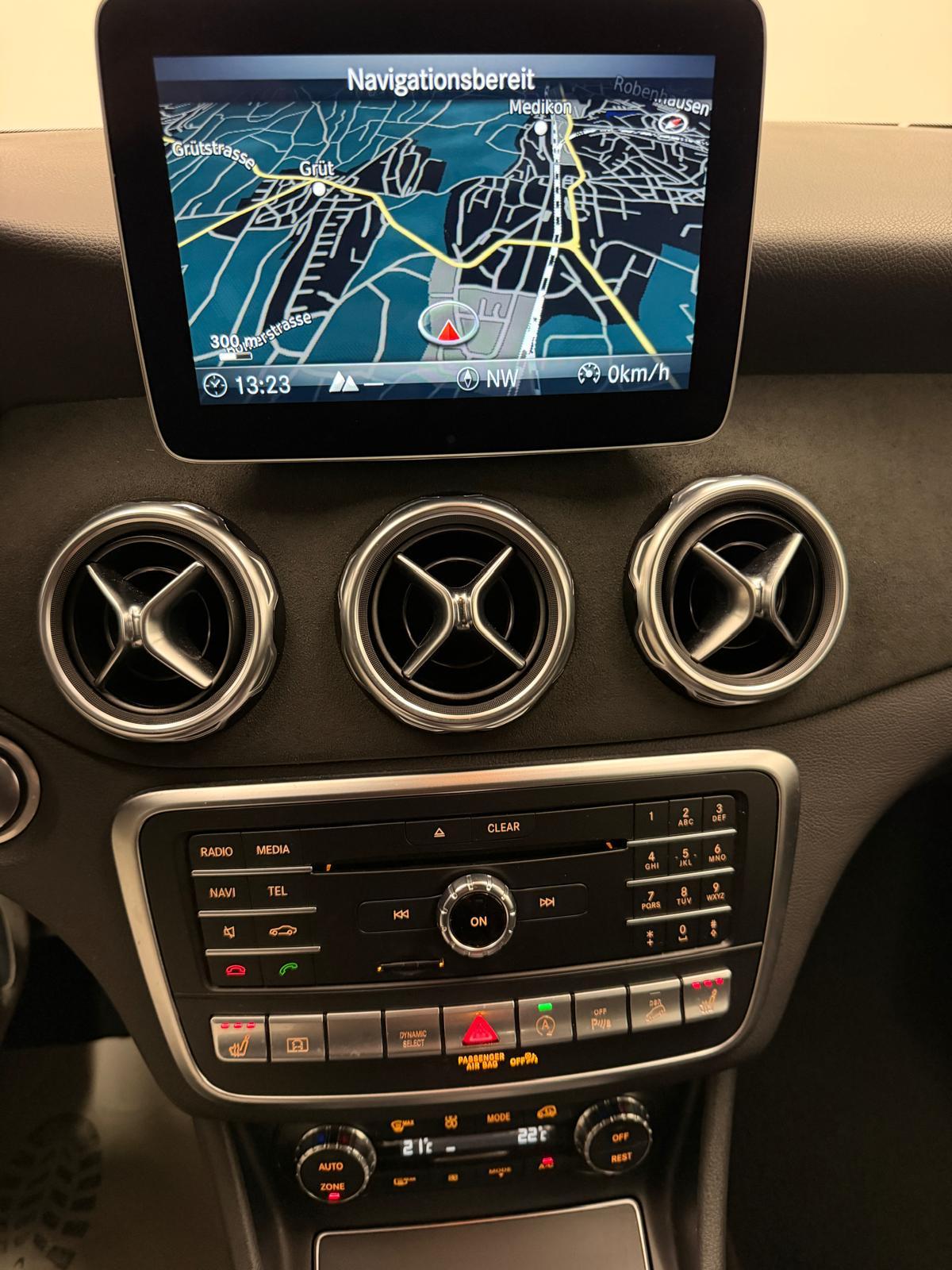 MERCEDES-BENZ GLA 220 AMG Line 4m-image-19