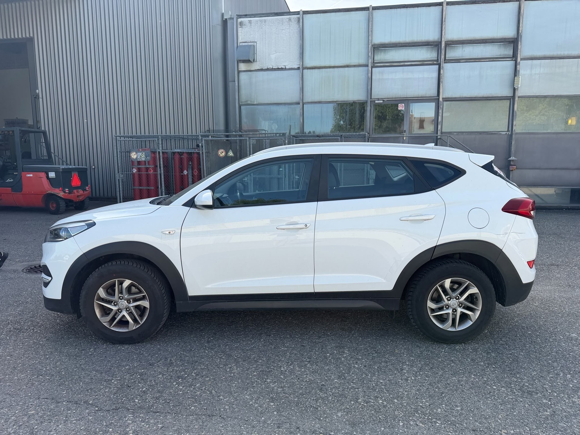 HYUNDAI Tucson 1.7 CRDI Origo 2WD-image-6