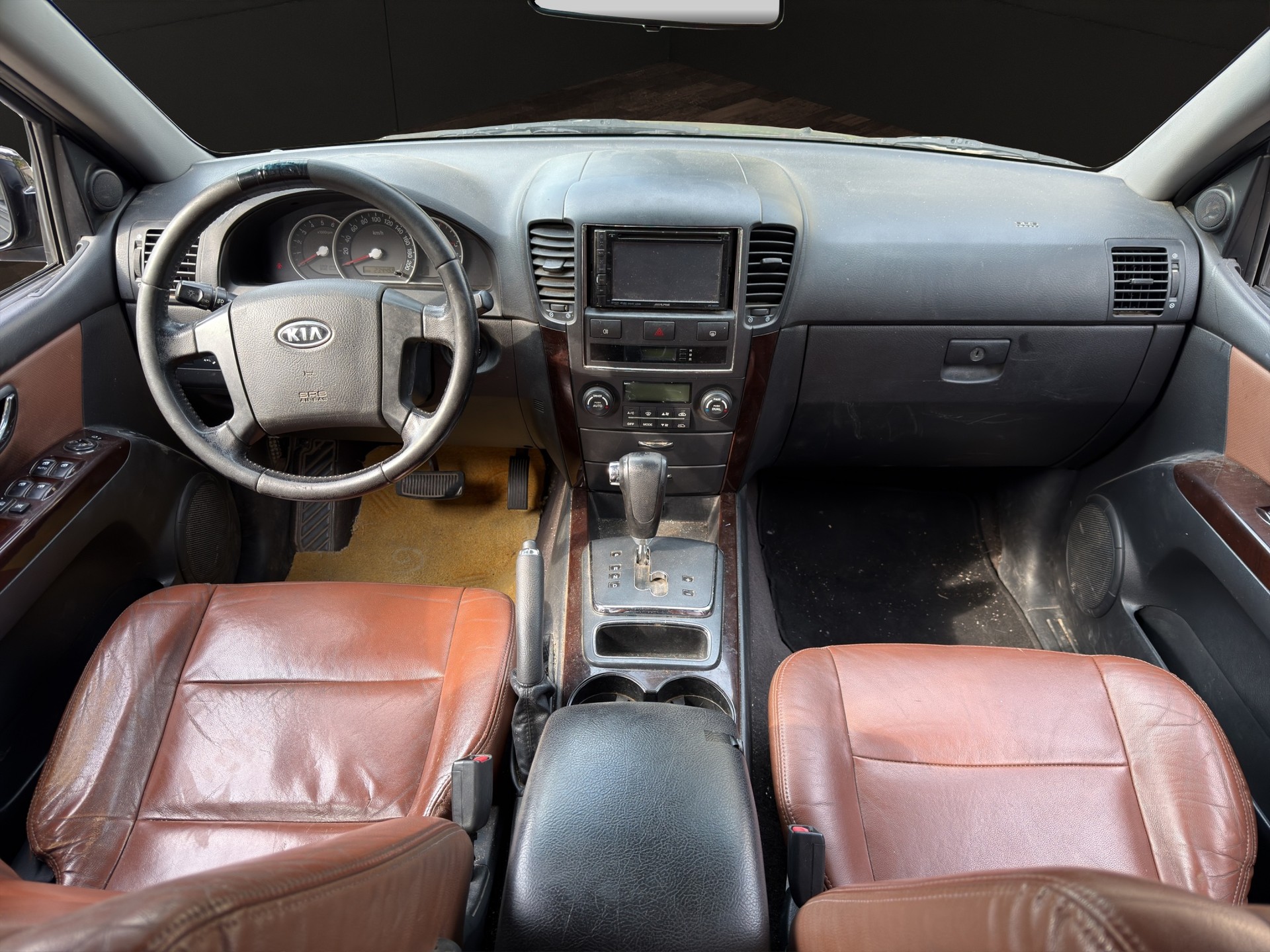 KIA Sorento 2.5 CRDI VGT-image-8