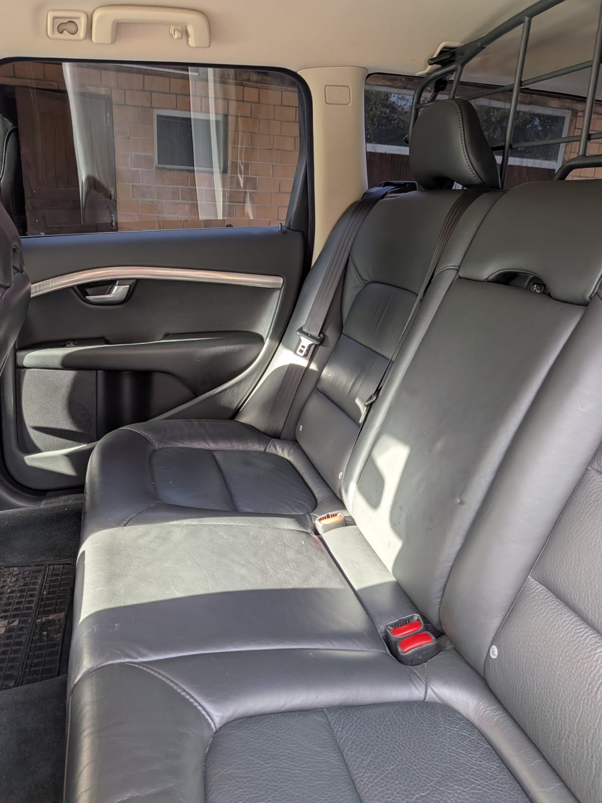 VOLVO 2.5 T Kinetic-image-3