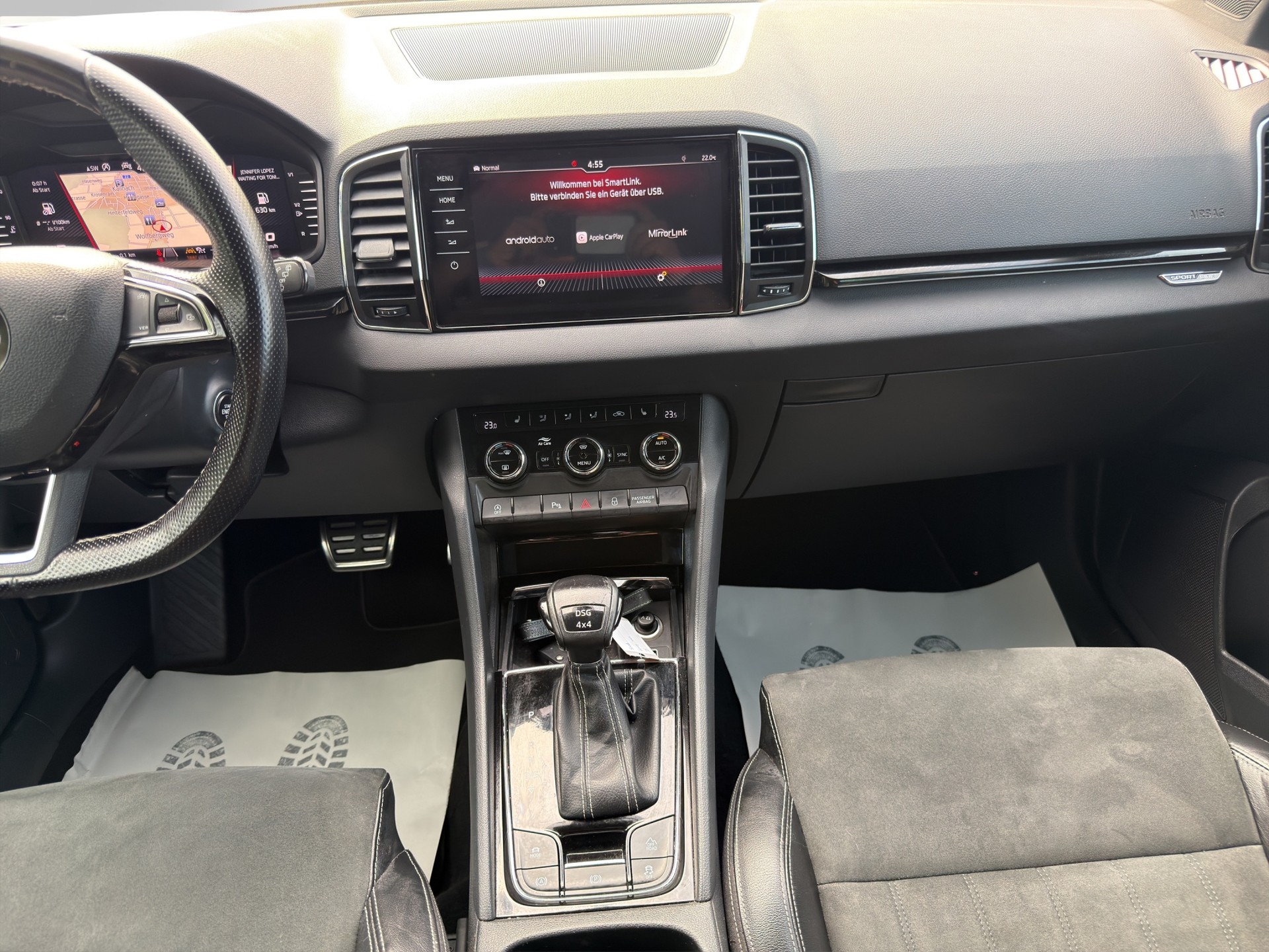 SKODA Karoq 2.0 TSI SportLine 4x4 DSG-image-11
