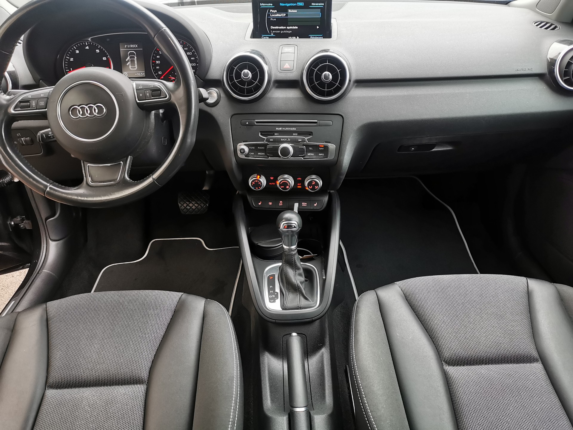 AUDI A1 Sportback 1.4 TFSI Sport-image-10