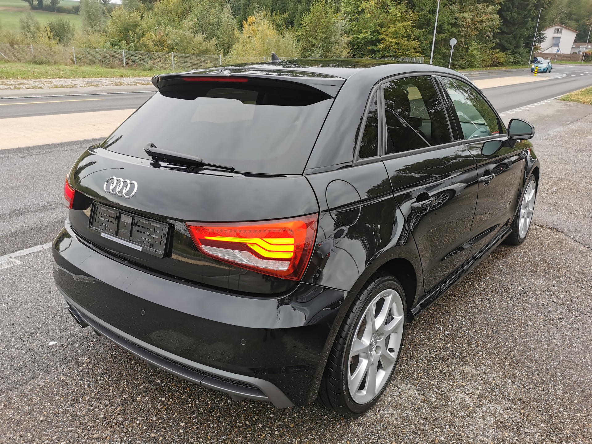 AUDI A1 Sportback 1.4 TFSI Sport-image-5