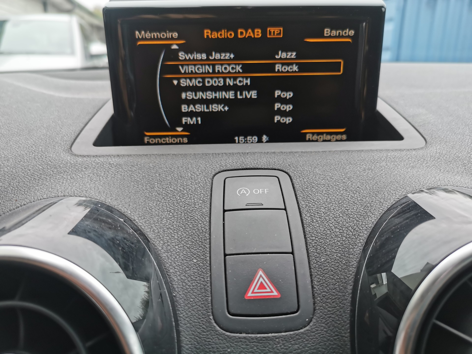 AUDI A1 Sportback 1.4 TFSI Sport-image-11