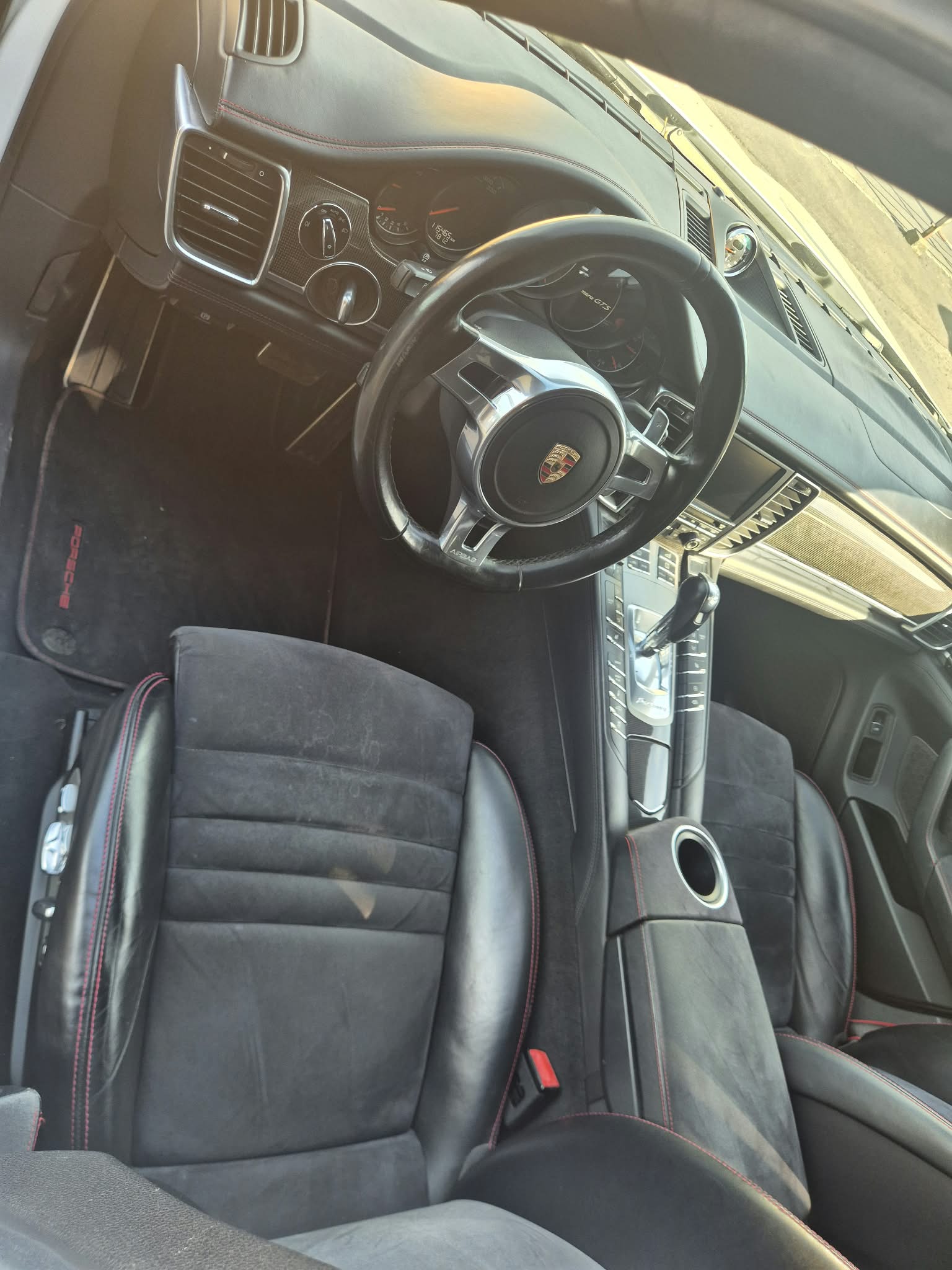 PORSCHE Panamera GTS 4.8 PDK-image-6