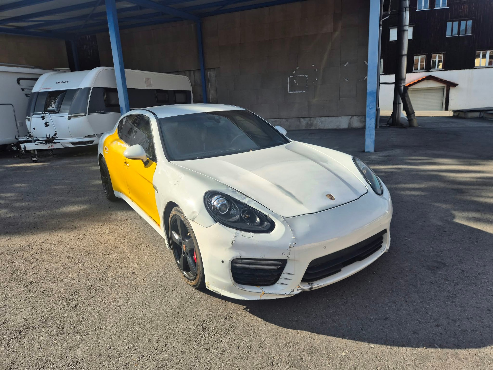 PORSCHE Panamera GTS 4.8 PDK-image-1