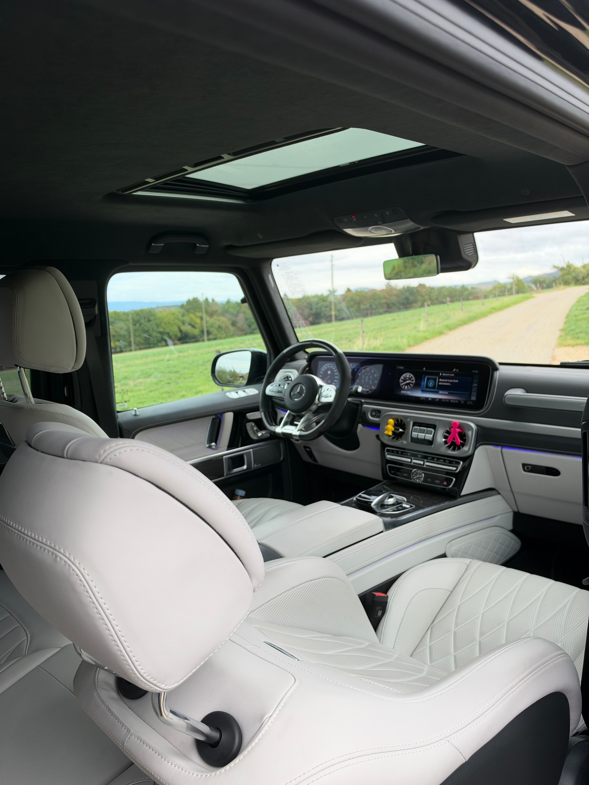 MERCEDES-BENZ G 63 AMG-image-3