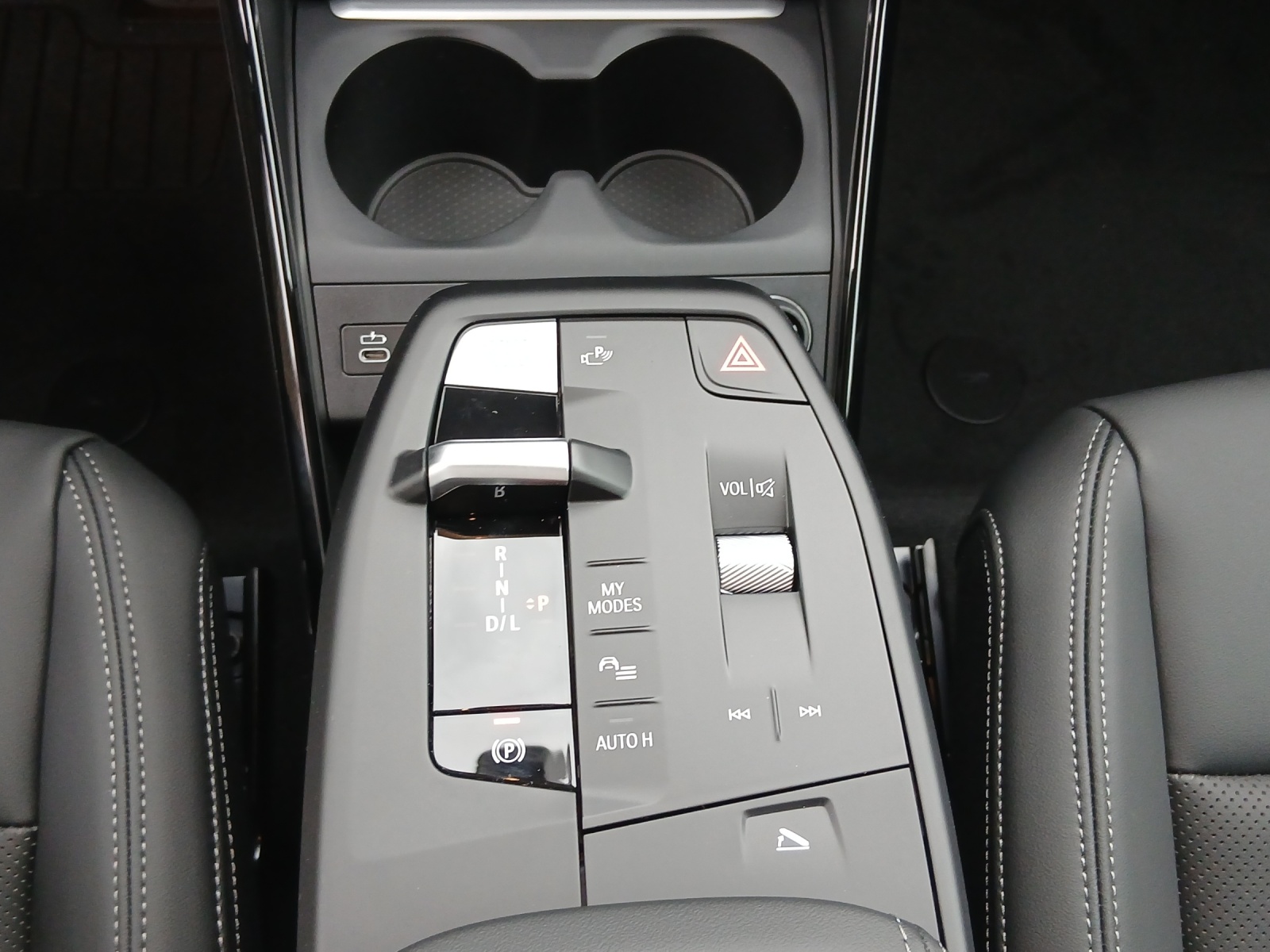 BMW X1 xDrive 20d 48V-image-14