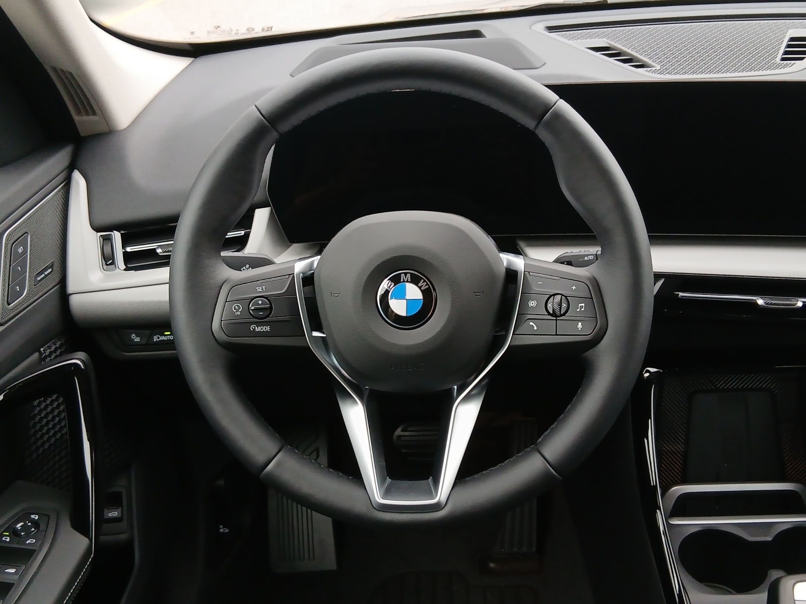 BMW X1 xDrive 20d 48V-image-11