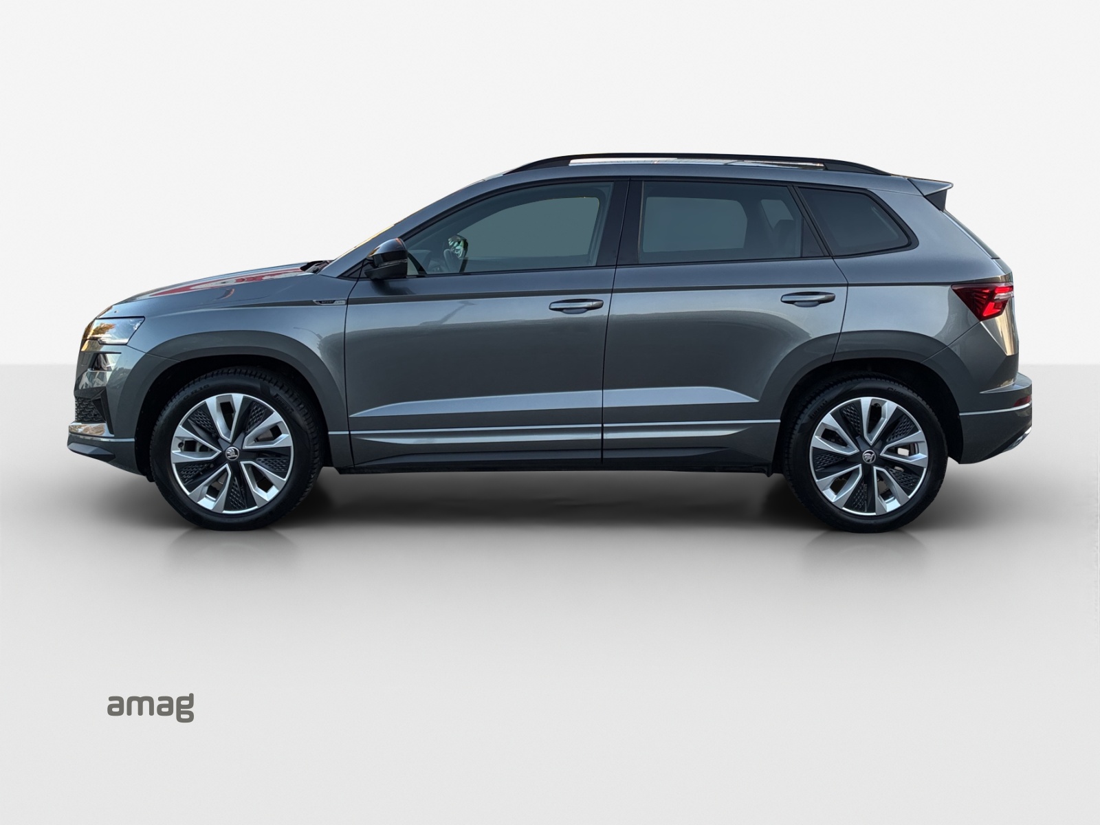 SKODA Karoq 2.0 TSI SportLine 4x4 DSG-image-1