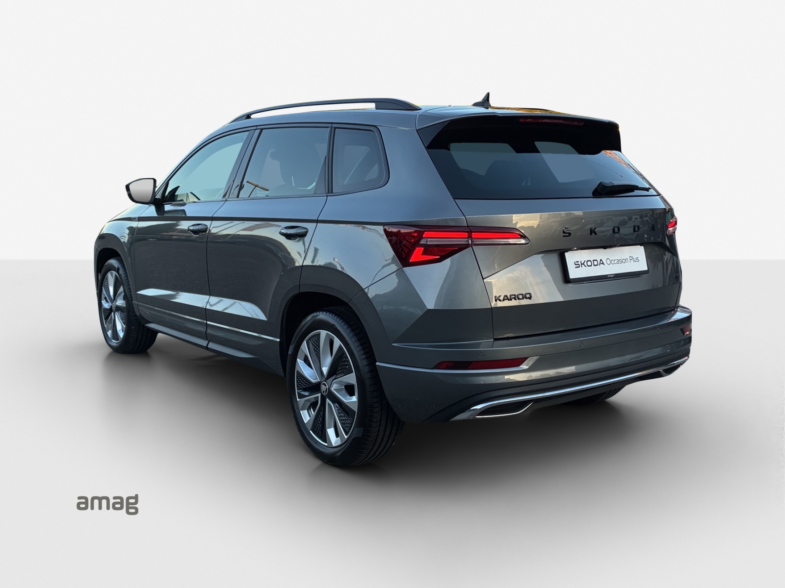 SKODA Karoq 2.0 TSI SportLine 4x4 DSG-image-2