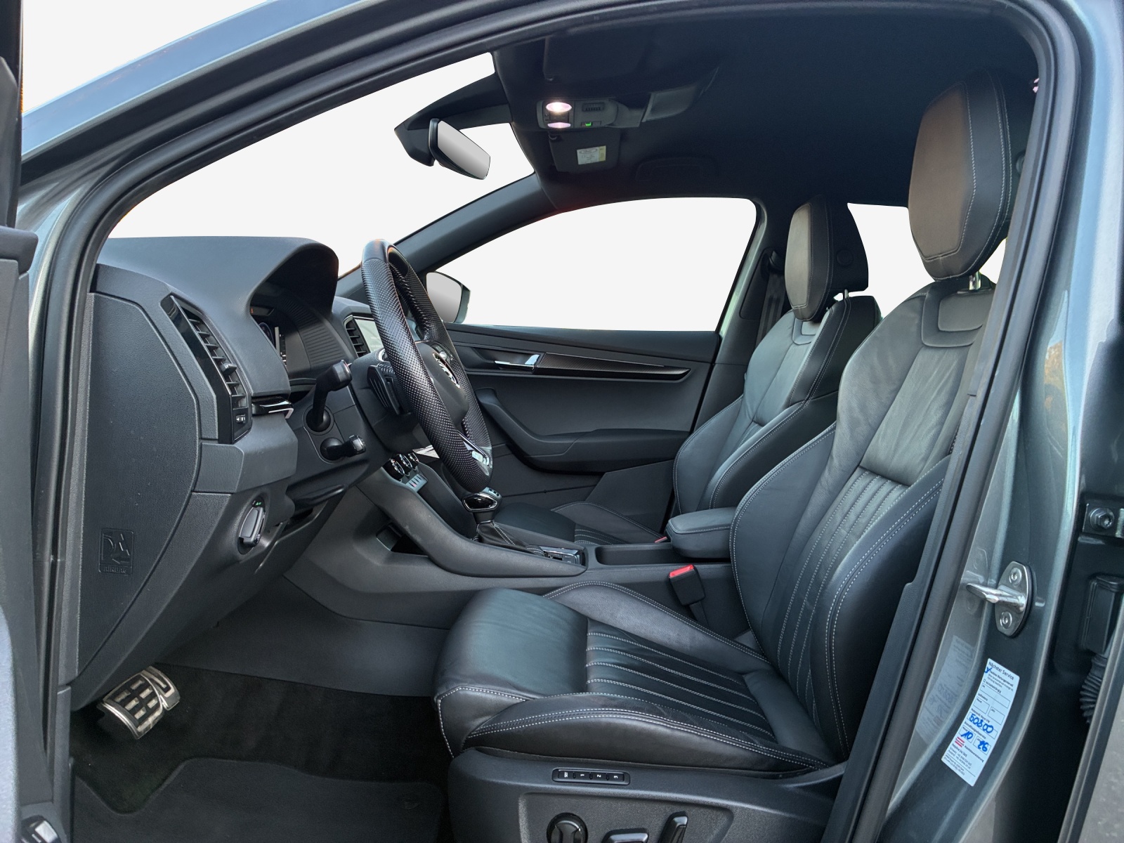 SKODA Karoq 2.0 TSI SportLine 4x4 DSG-image-7