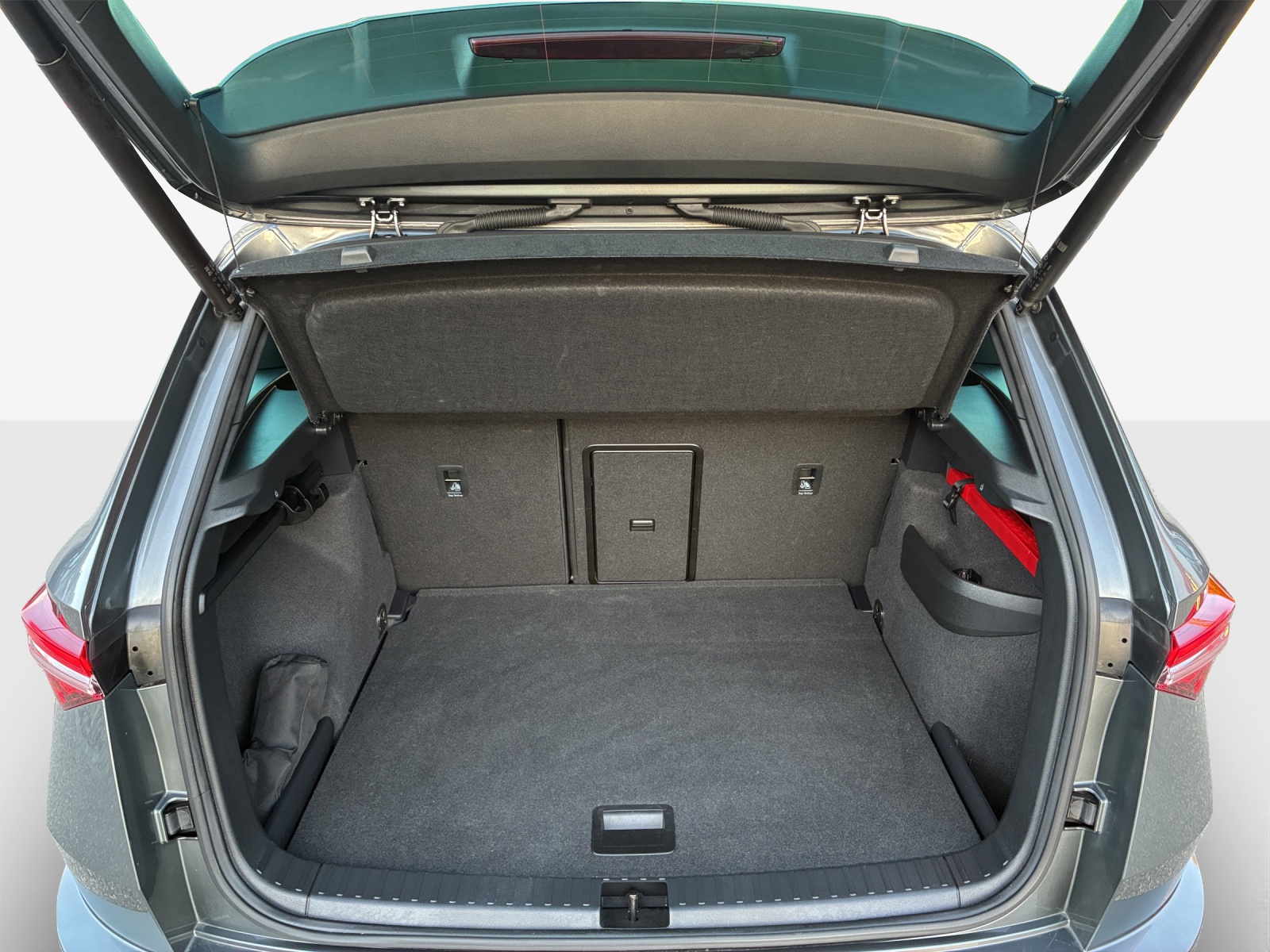 SKODA Karoq 2.0 TSI SportLine 4x4 DSG-image-12